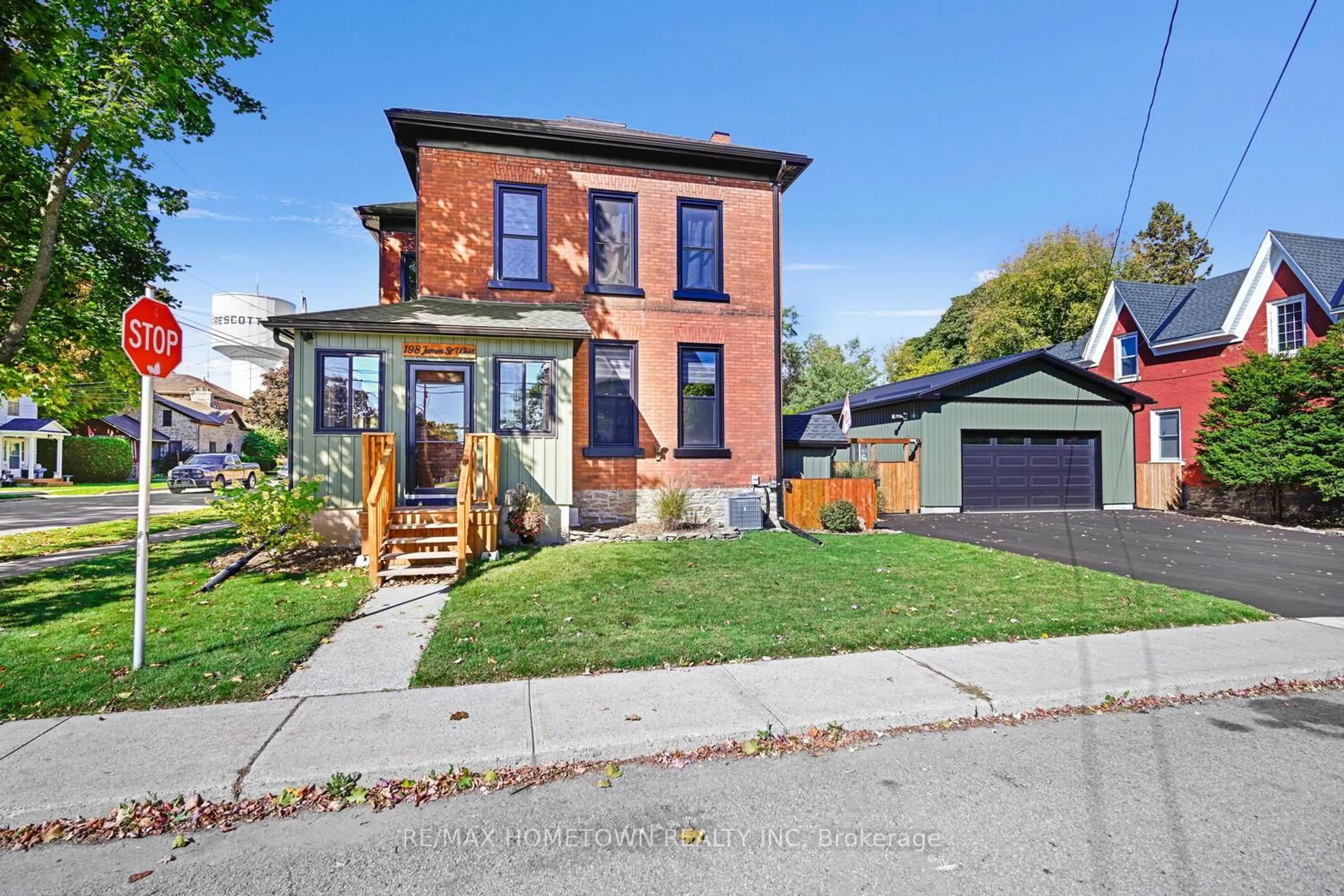 Home with brick exterior material, street for 198 James St, Prescott Ontario K0E 1T0