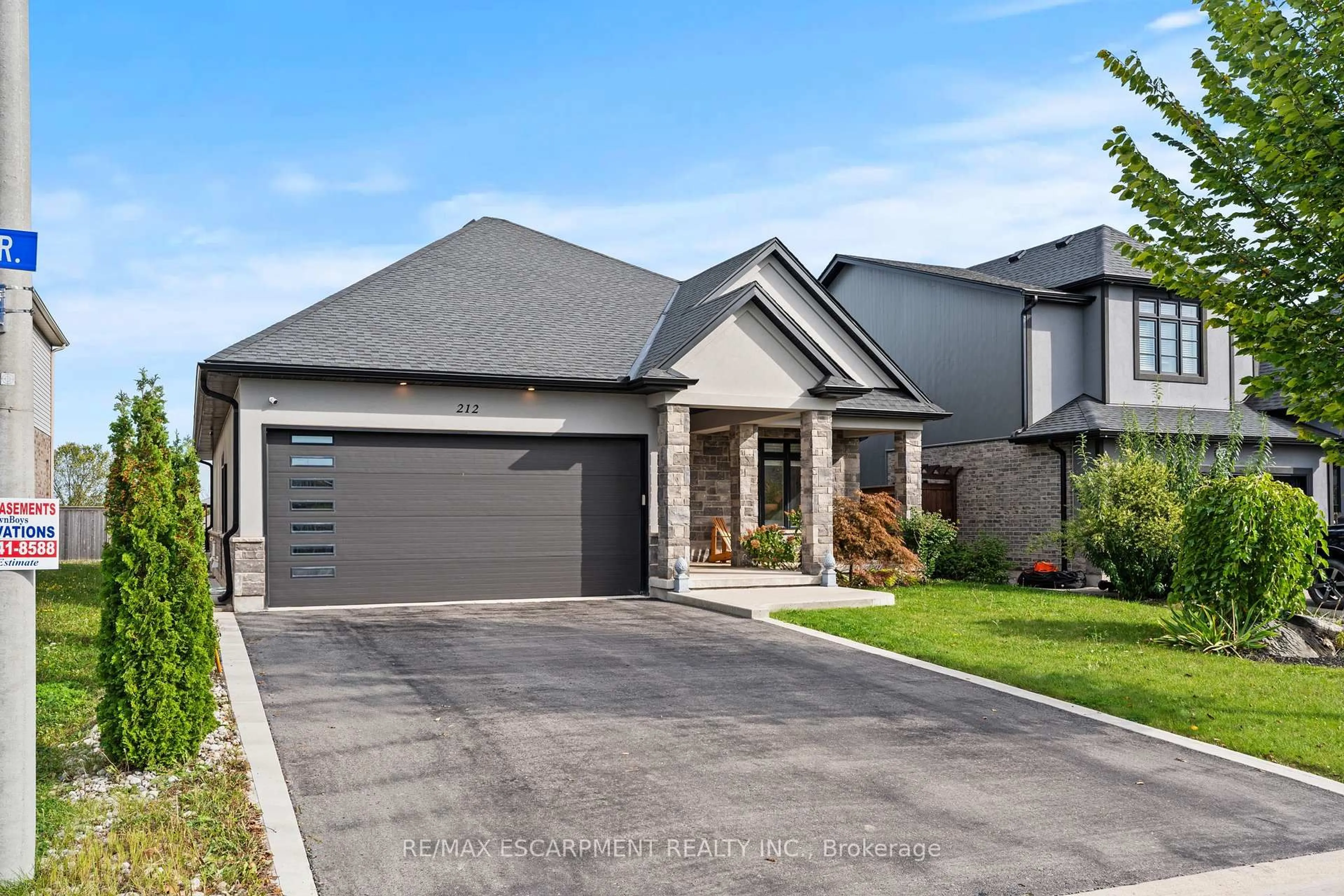 Home with brick exterior material, street for 212 Viger Dr, Welland Ontario L3B 1A5