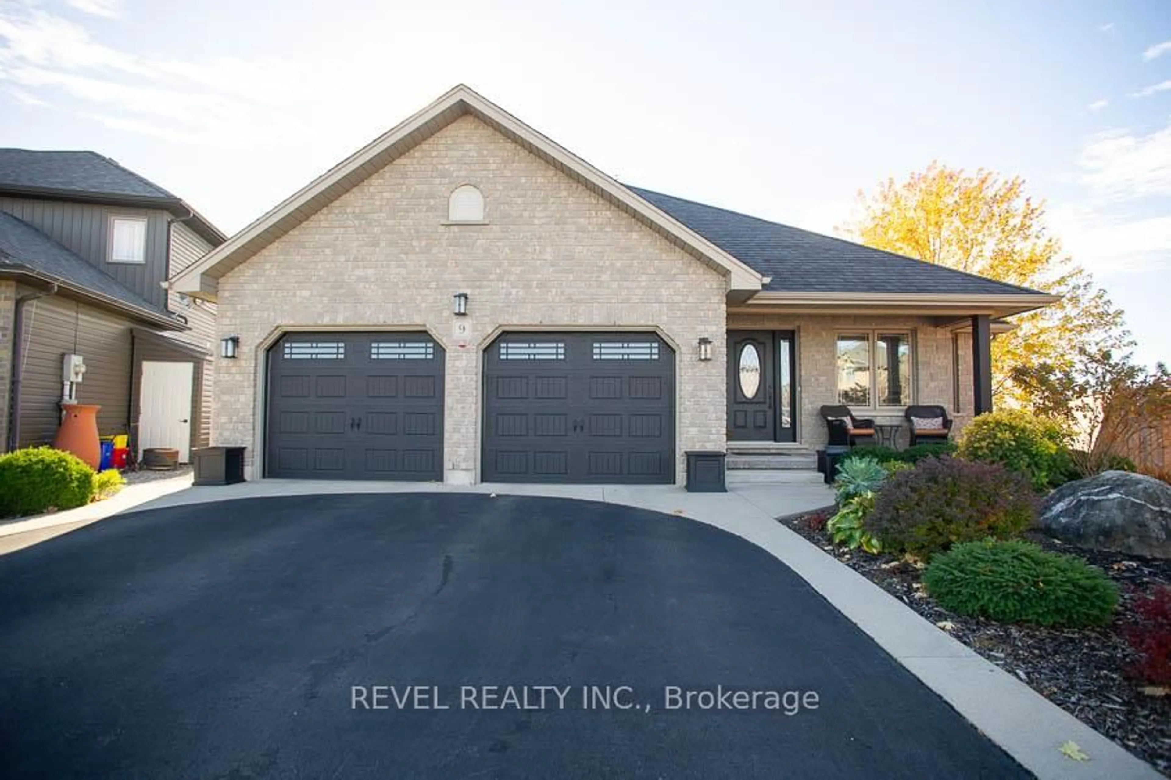 Home with brick exterior material, street for 9 Davey Crt, Haldimand Ontario N0A 1J0