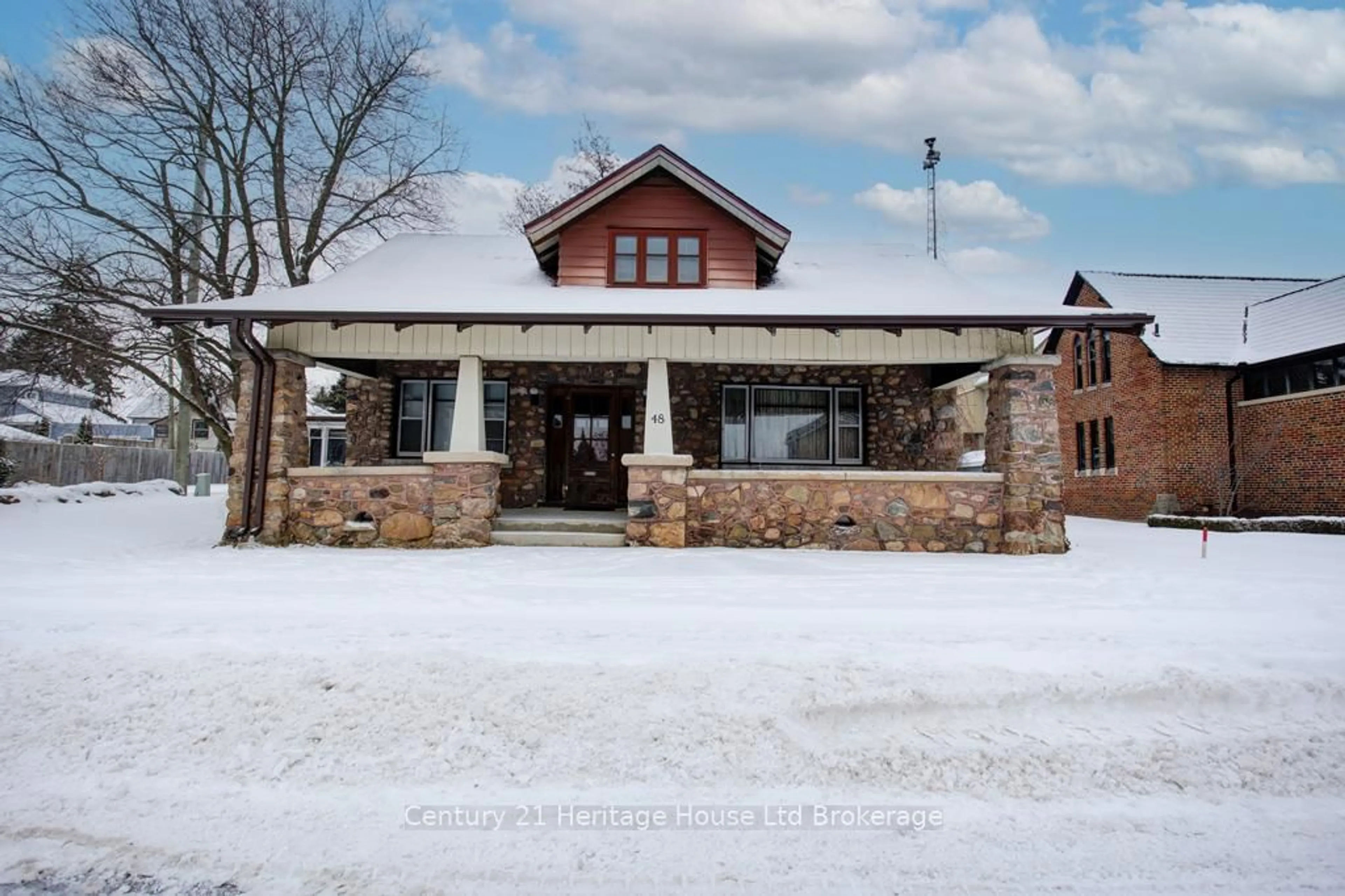 Unknown for 48 Brock St, Tillsonburg Ontario N4G 2A5