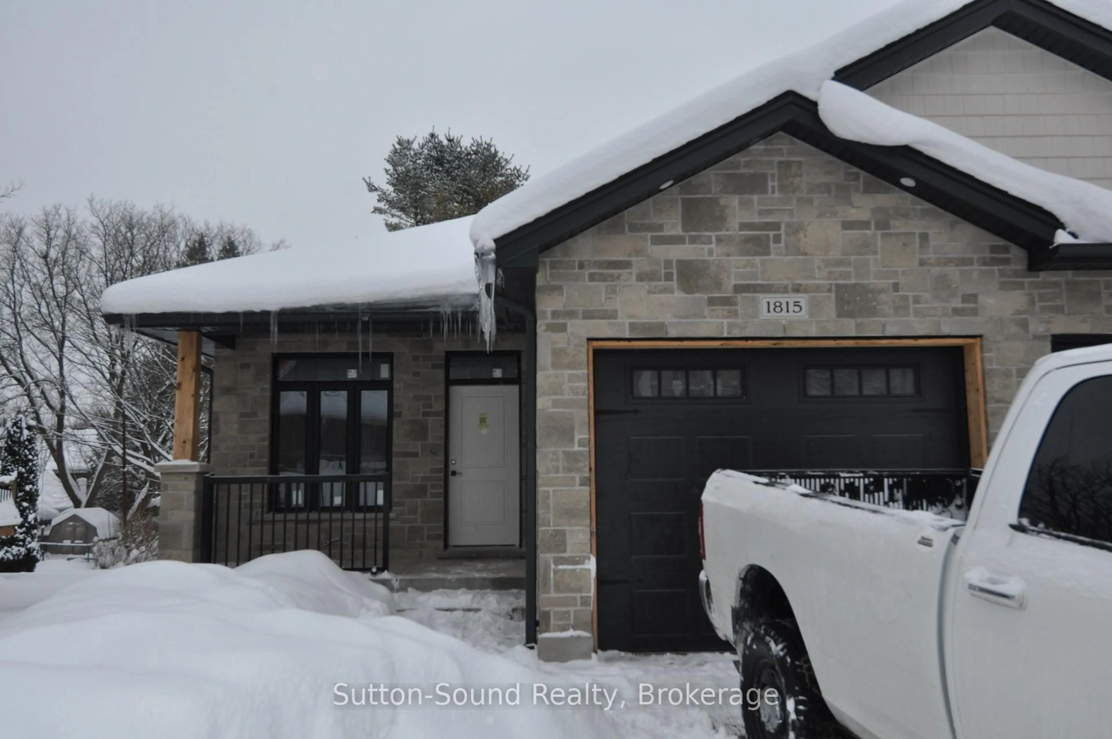 Unknown for 1815 5th Ave, Owen Sound Ontario N4K 5C2