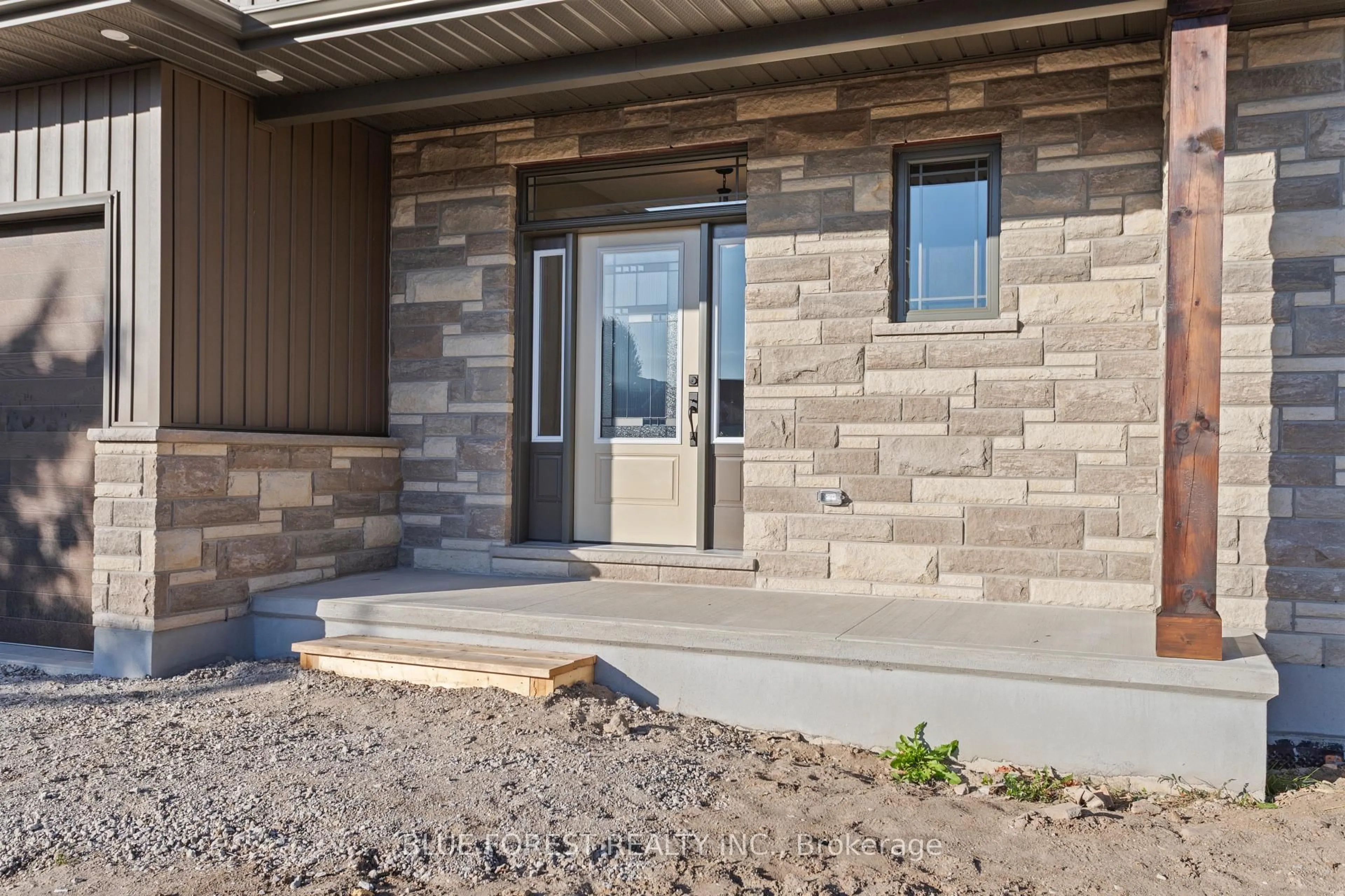 Unknown for 218 Snyders Ave, Central Elgin Ontario N0L 1B0