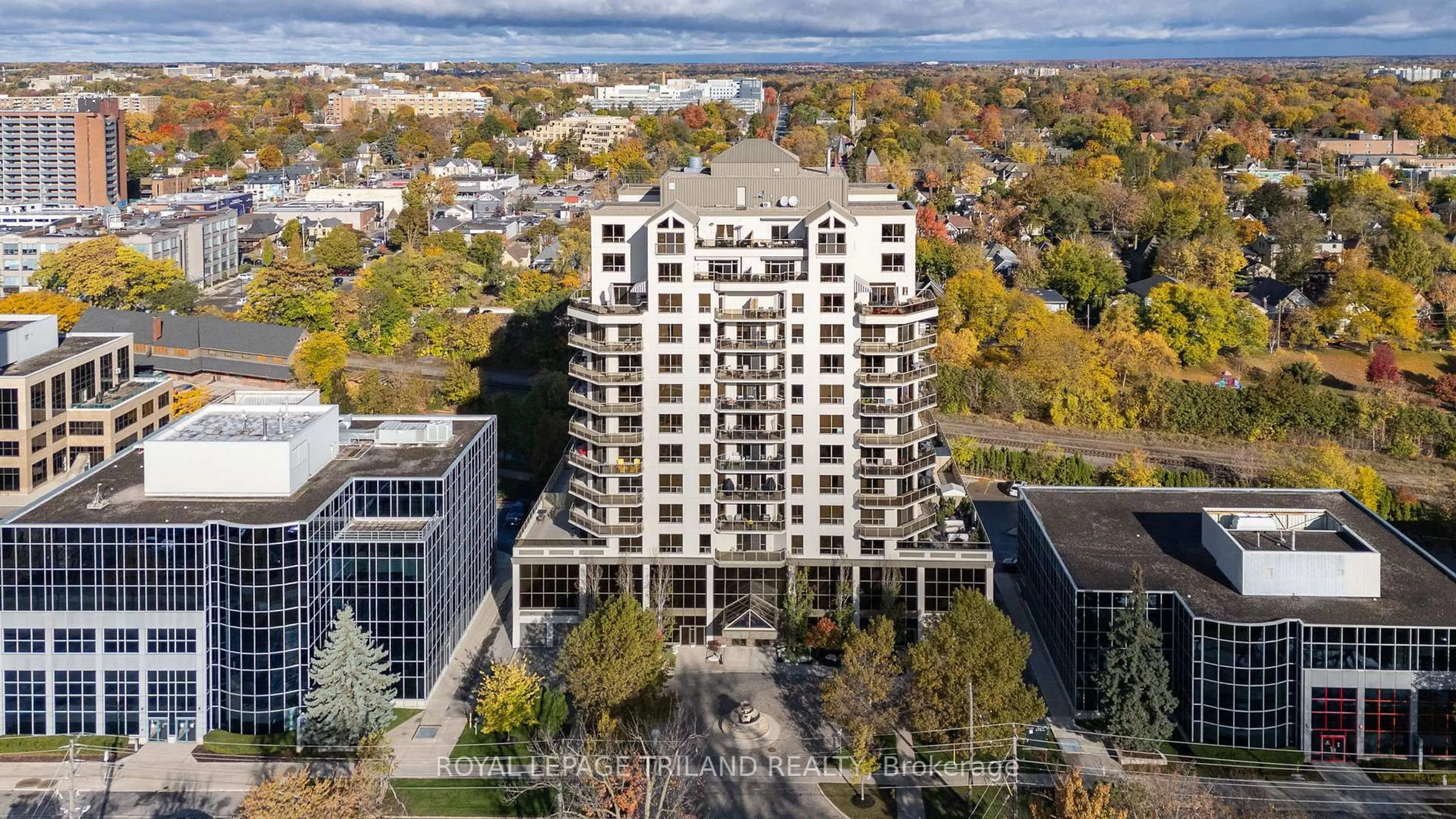 A pic from outside/outdoor area/front of a property/back of a property/a pic from drone, city buildings view from balcony for 250 PALL MALL St #1107, London East Ontario N6A 6K3