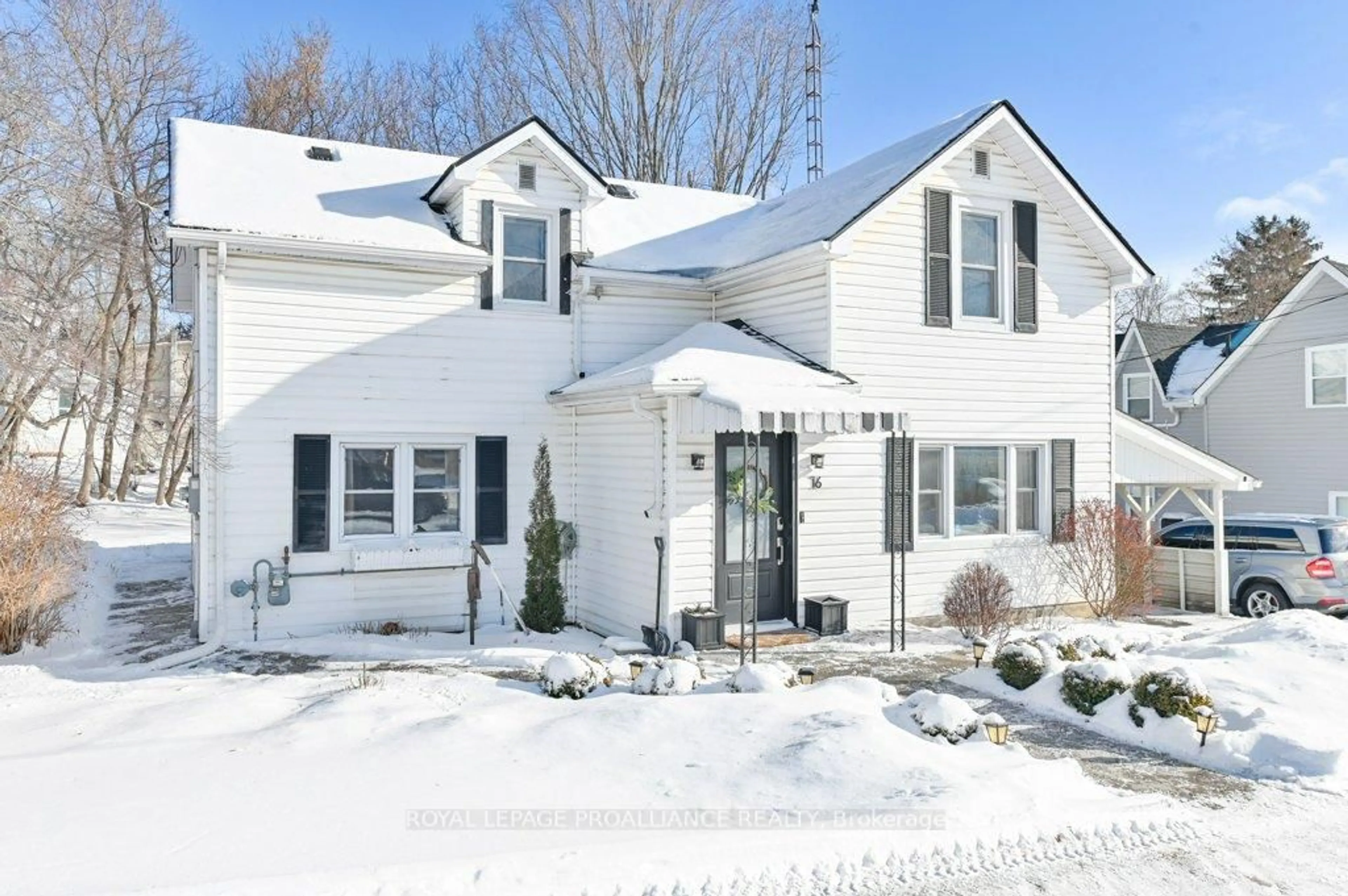 Home with vinyl exterior material, street for 16 North Hastings Ave, Limoges Ontario K0K 2M0