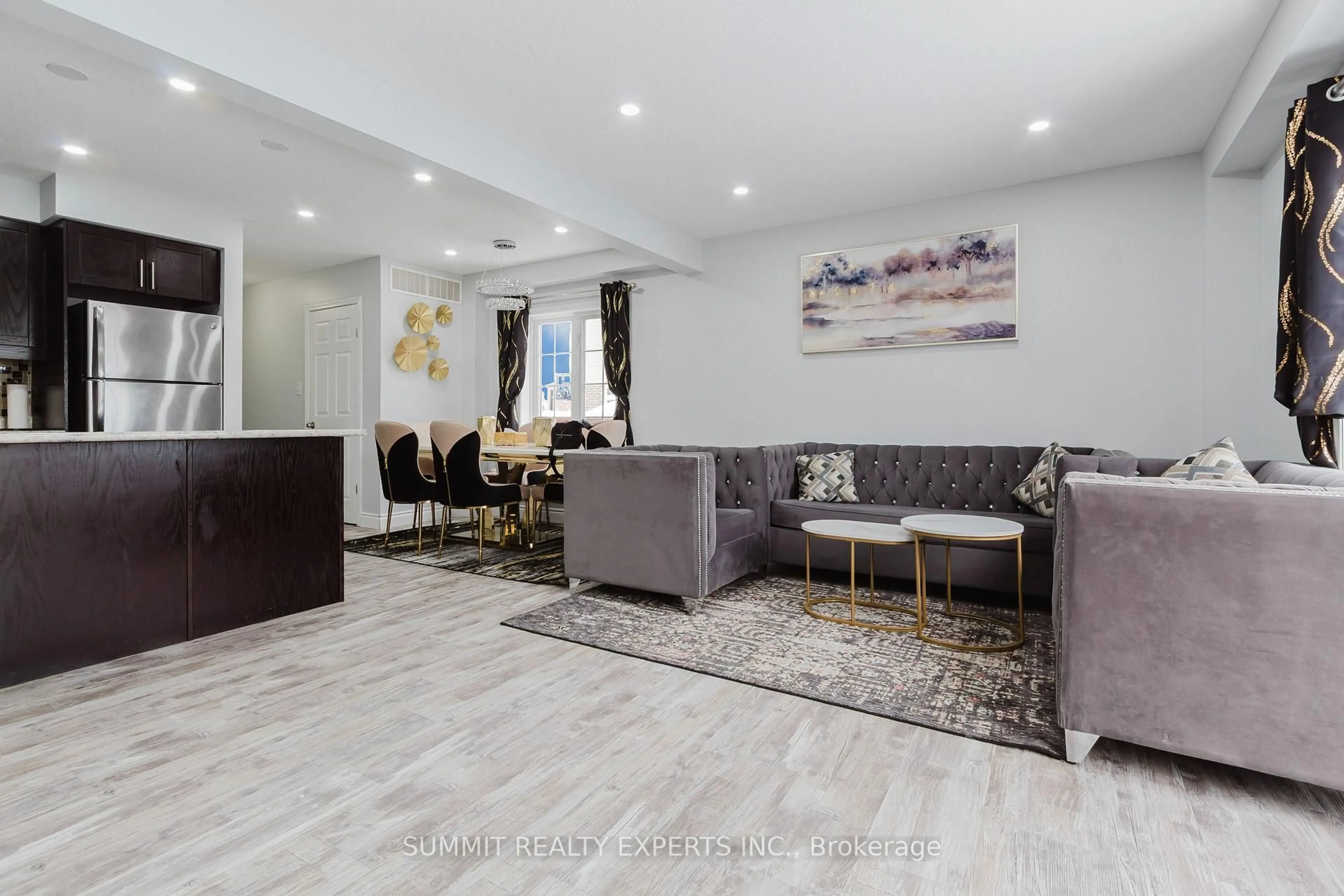 Living room with furniture, unknown for 72 Rivertrail Ave, Kitchener Ontario N2A 0H8