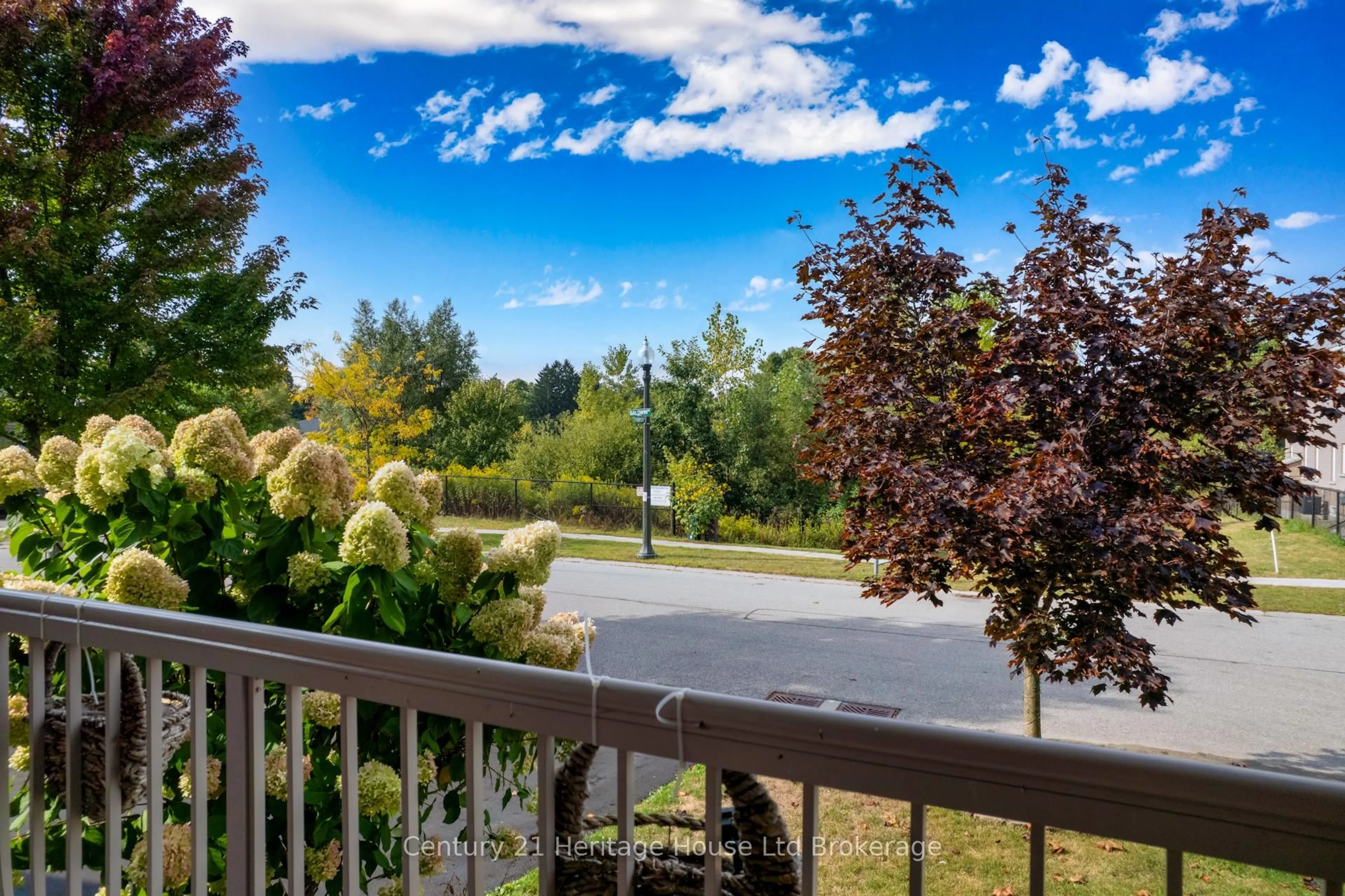 Patio, water/lake/river/ocean view for 504 Baldwin Cres, Woodstock Ontario N4T 0G6