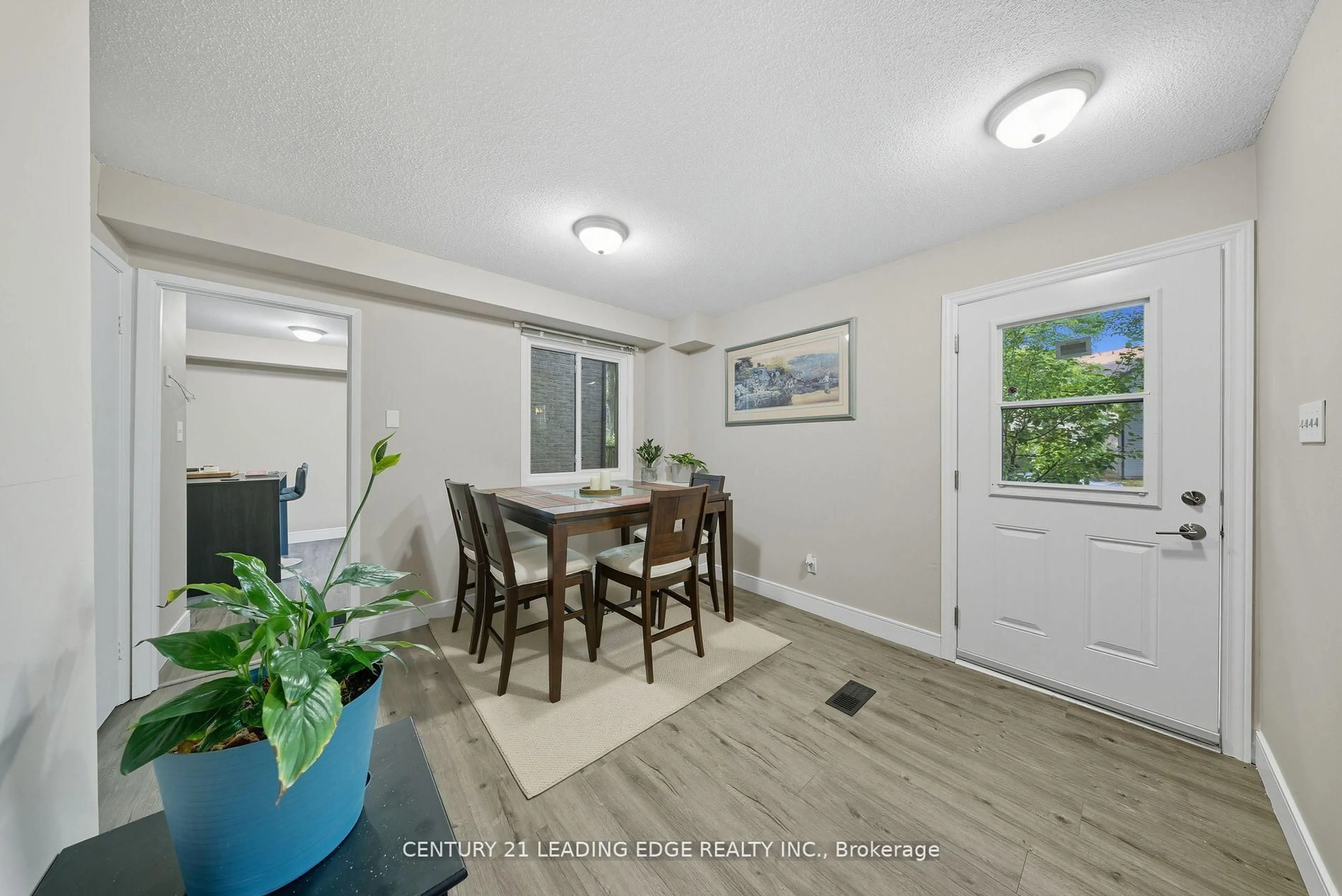 Unknown for 416 Scottsdale Dr, Guelph Ontario N1G 2Z8