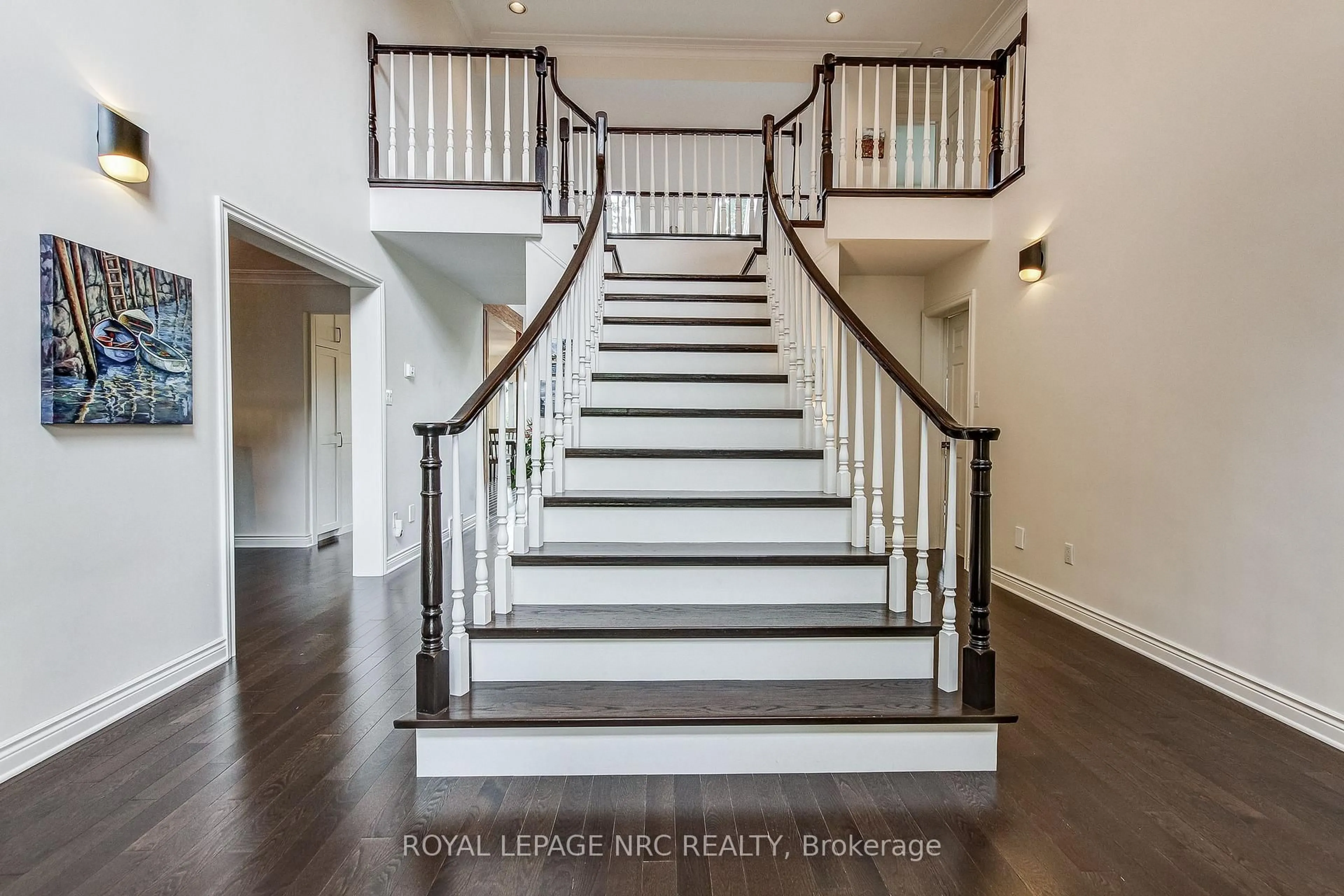 Stairs for 645 Clarence St, Port Colborne Ontario L3K 6B8