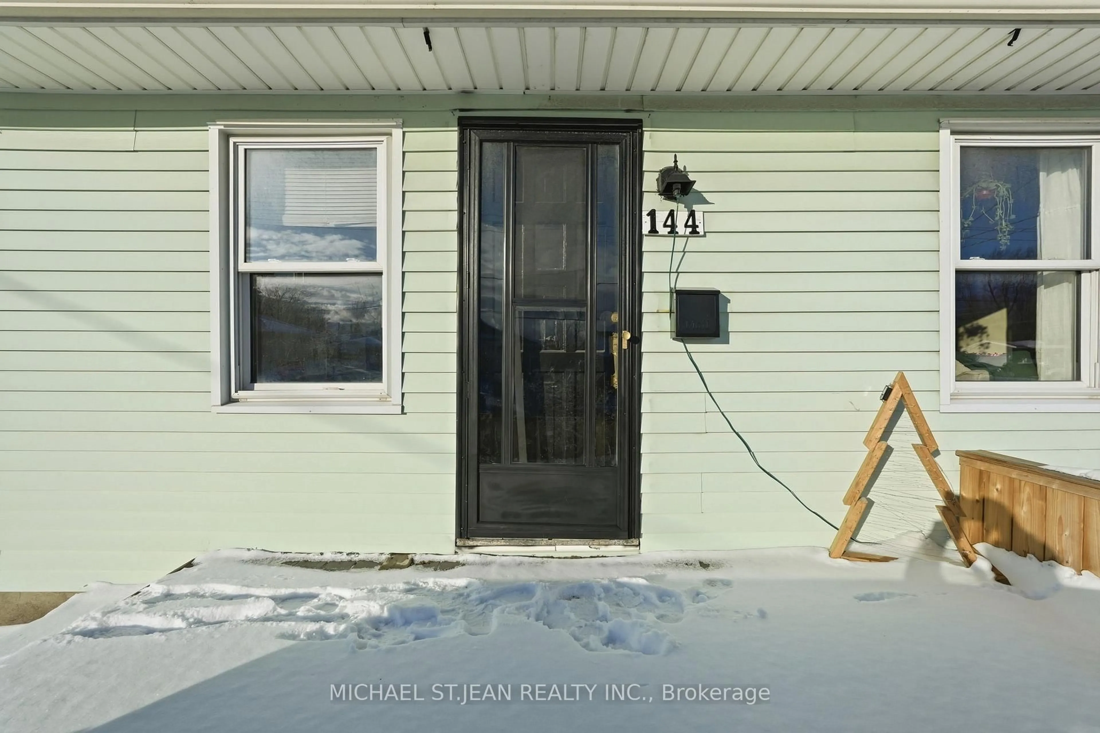 Unknown for 144 Catherine St, Fort Erie Ontario L2A 2J2