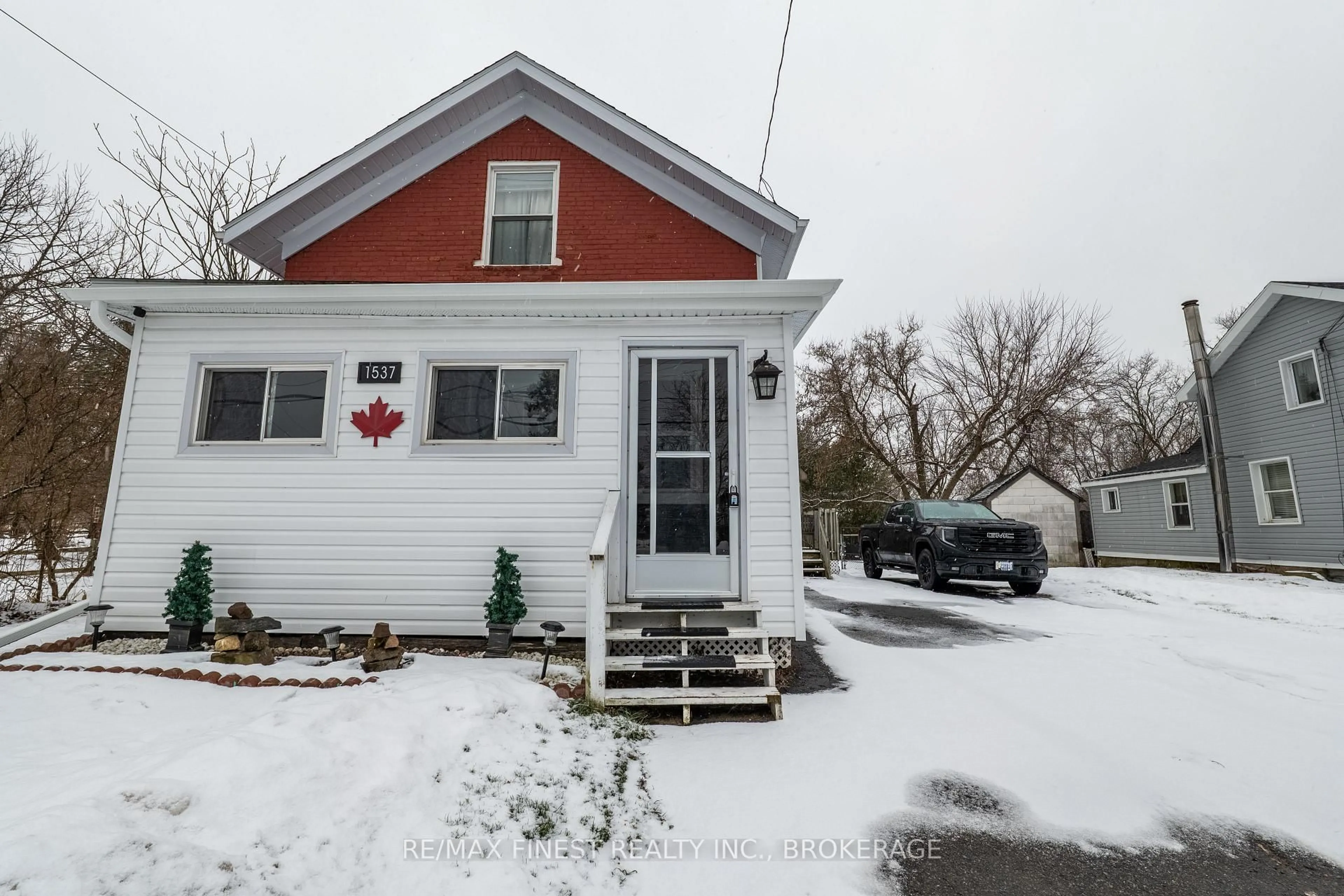 Unknown for 1537 County Road 2, Front of Yonge Ontario K0E 1R0