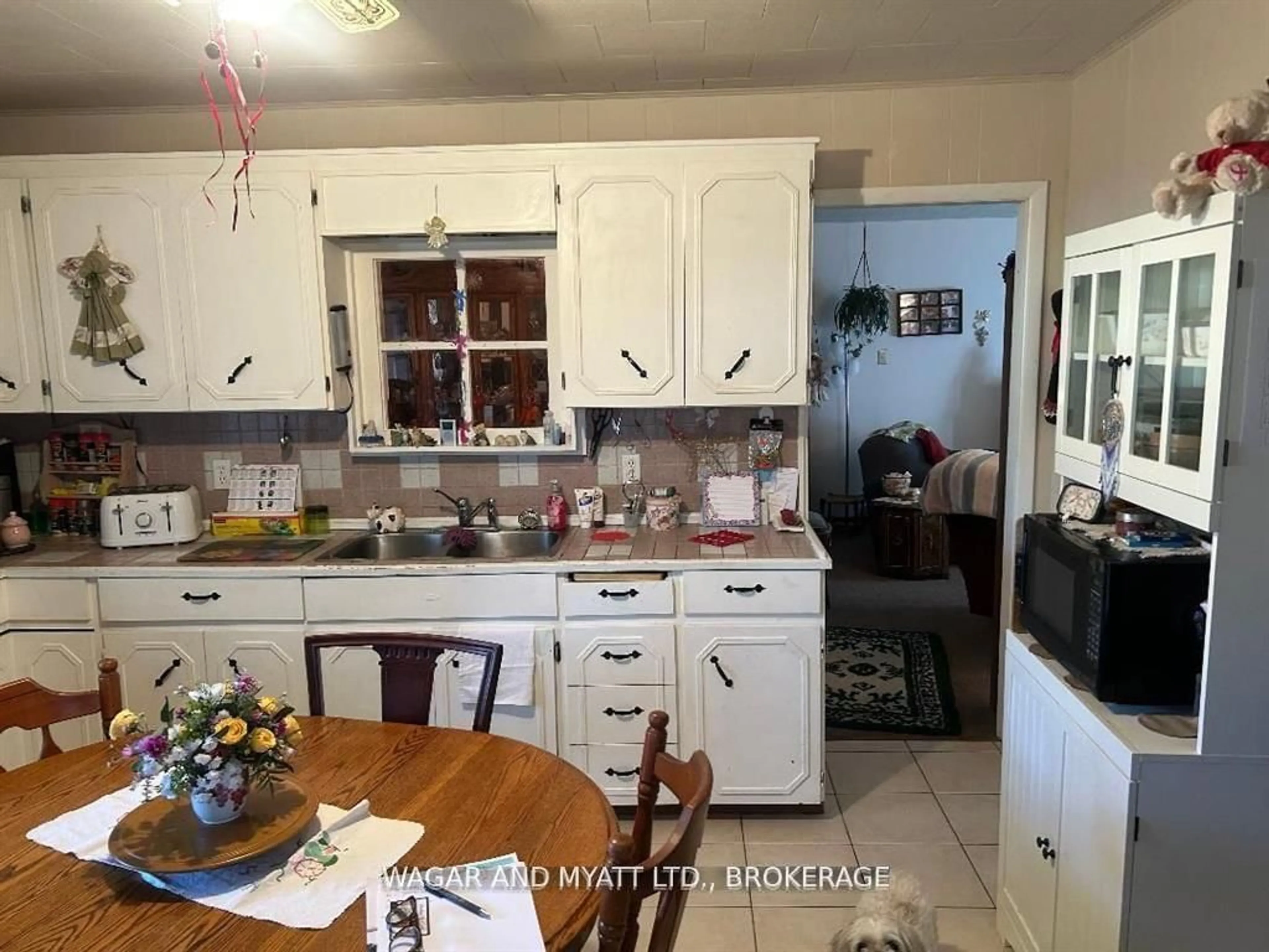 Standard kitchen, unknown for 172 Richard St, Greater Napanee Ontario K7R 2T6