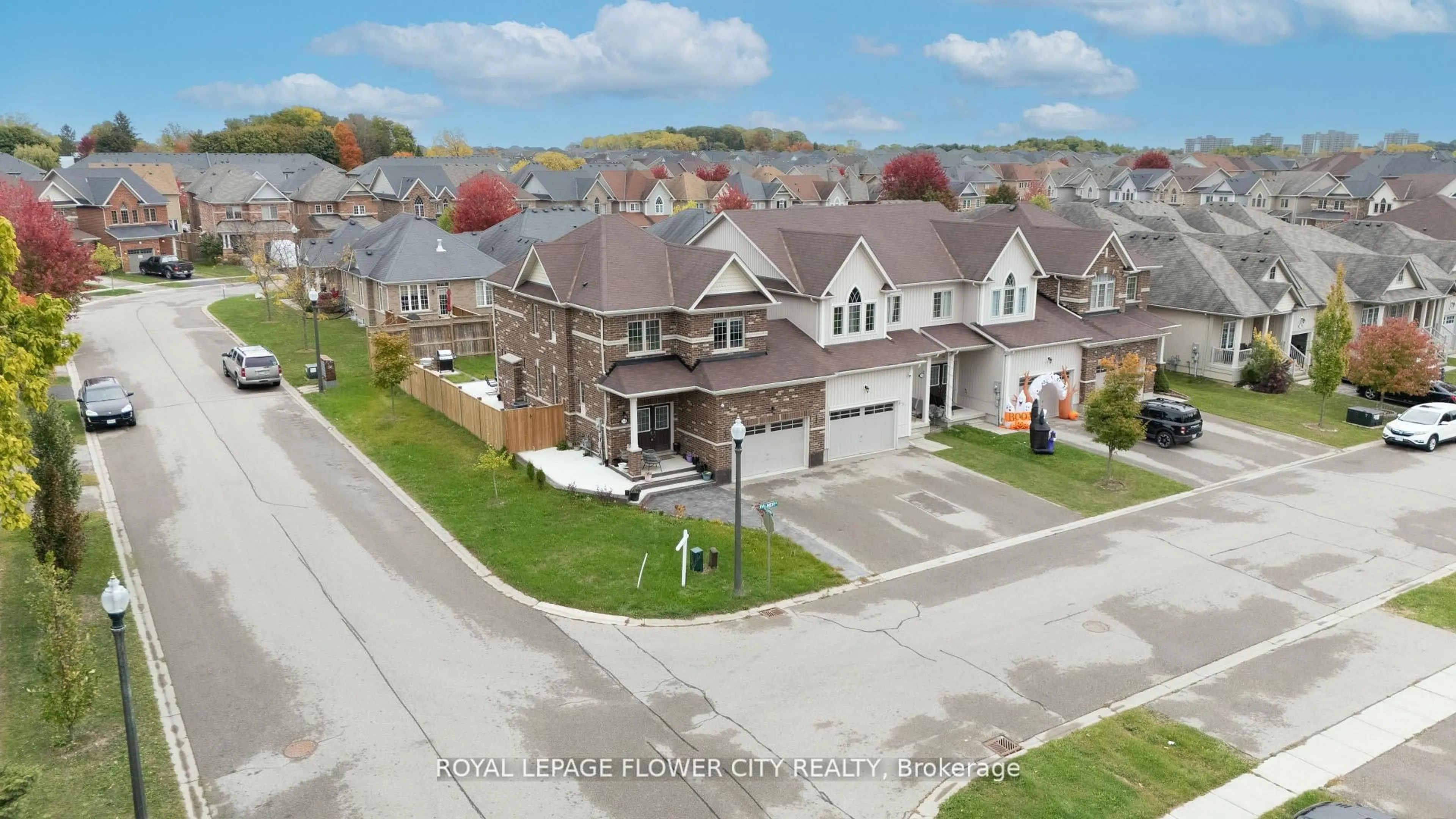 A pic from outside/outdoor area/front of a property/back of a property/a pic from drone, street for 244 palmer Lane, Woodstock Ontario N4T 0G5
