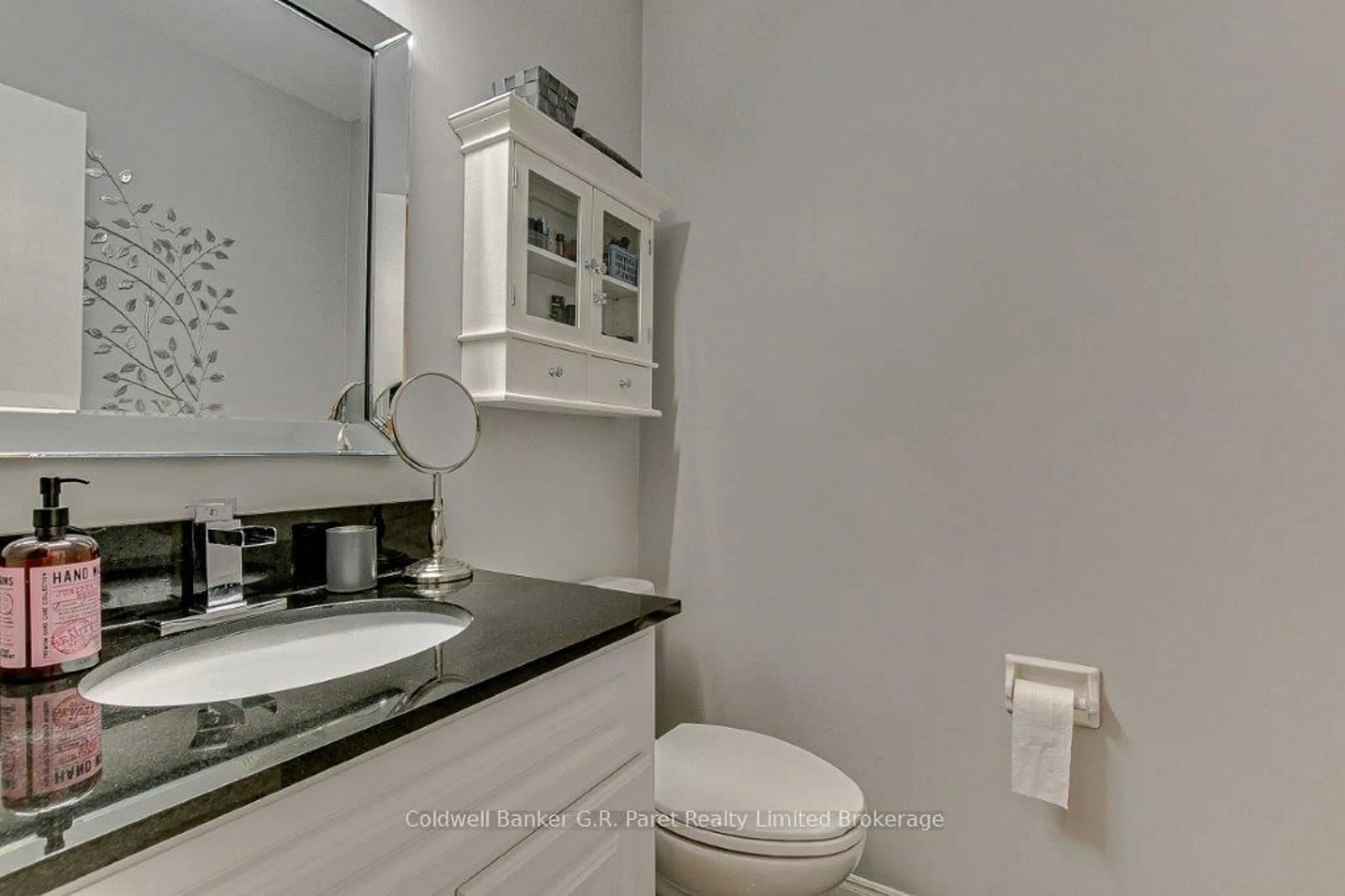 Standard bathroom, ceramic/tile floor for 1 Lamer's Crt #15, Tillsonburg Ontario N4G 4T6