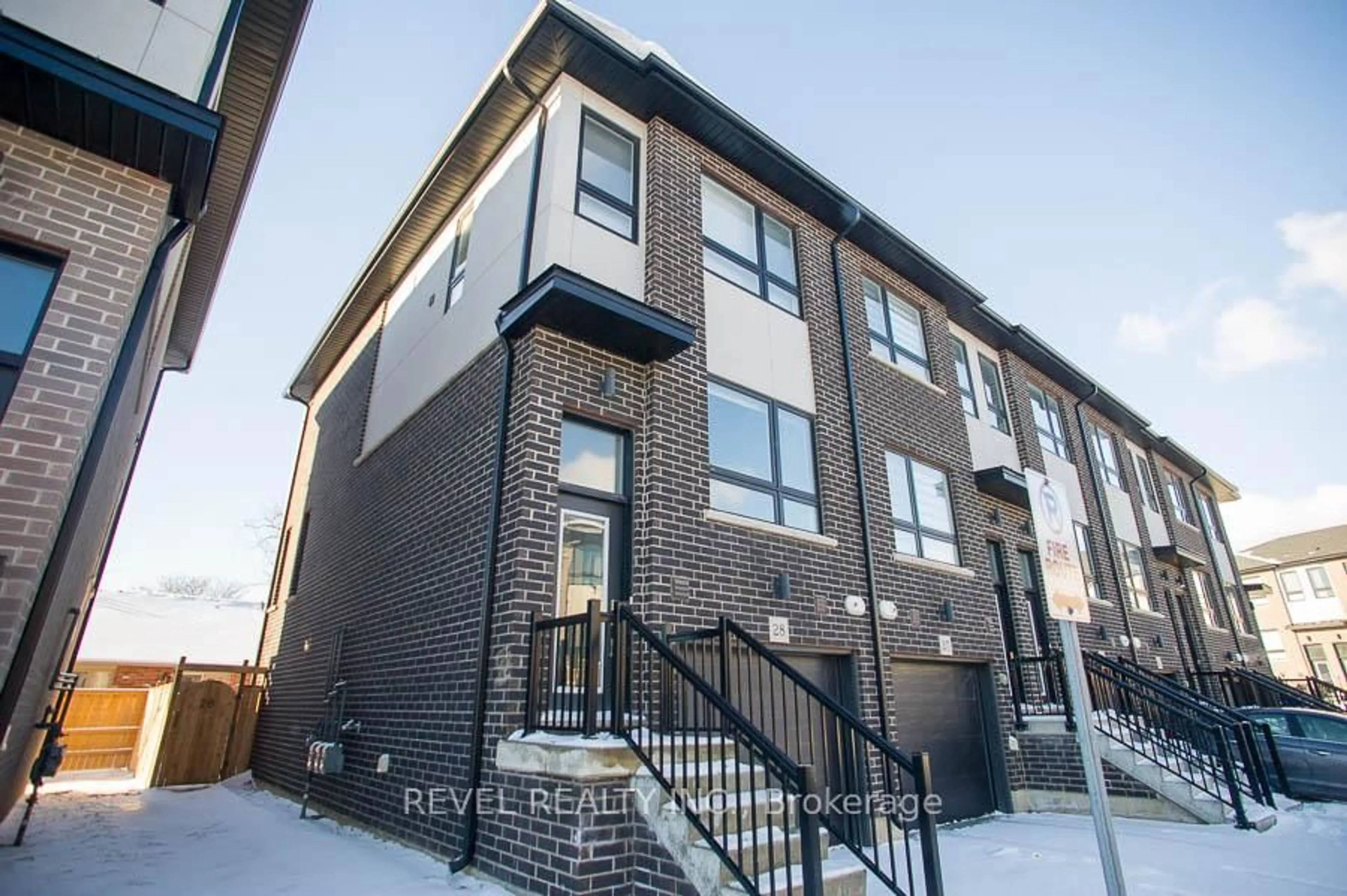 Home with brick exterior material, street for 720 Grey St #28, Brantford Ontario N3S 0K2