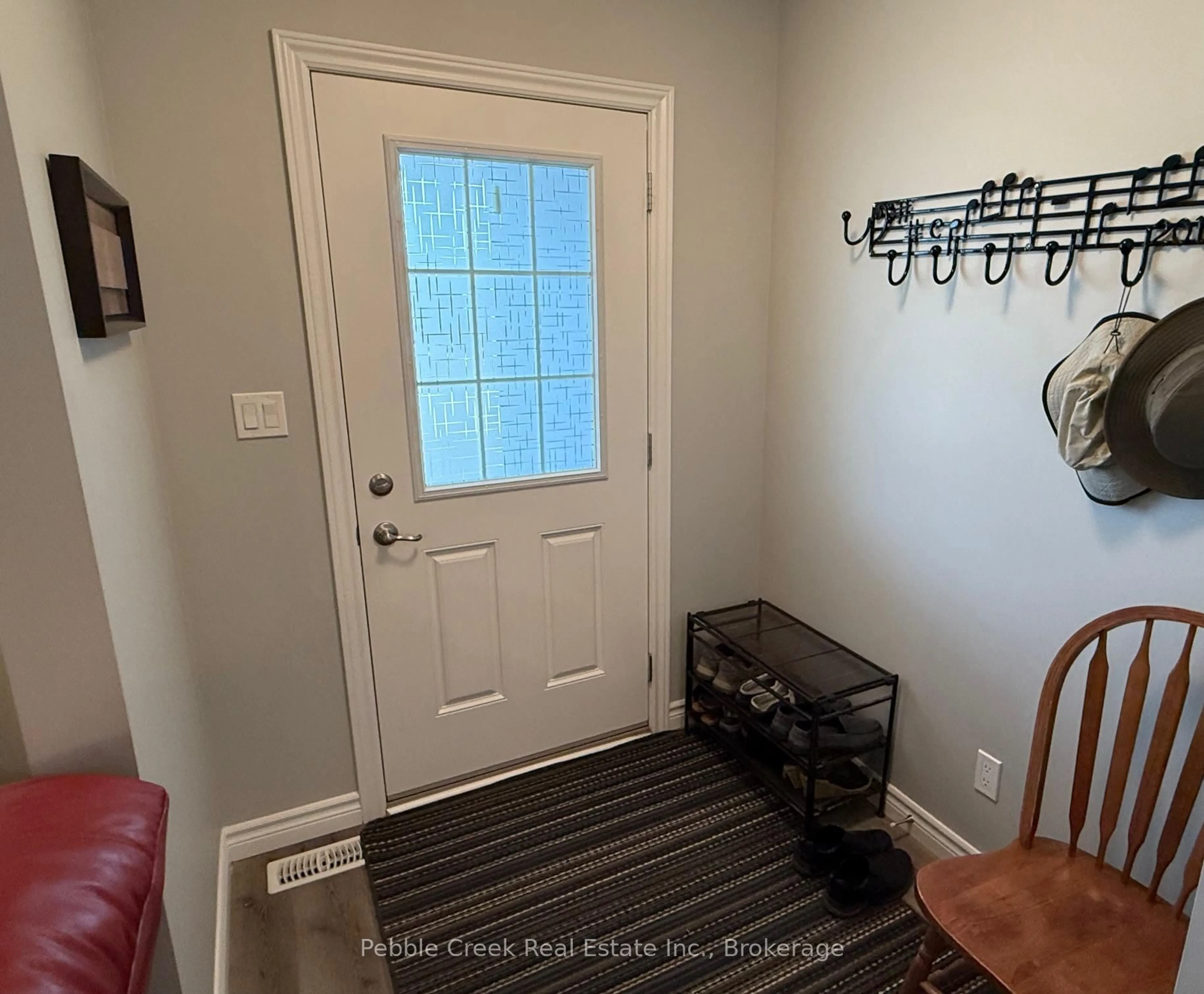 Indoor entryway for 86 Huron Heights Dr, Ashfield-Colborne-Wawanosh Ontario N7A 0C1