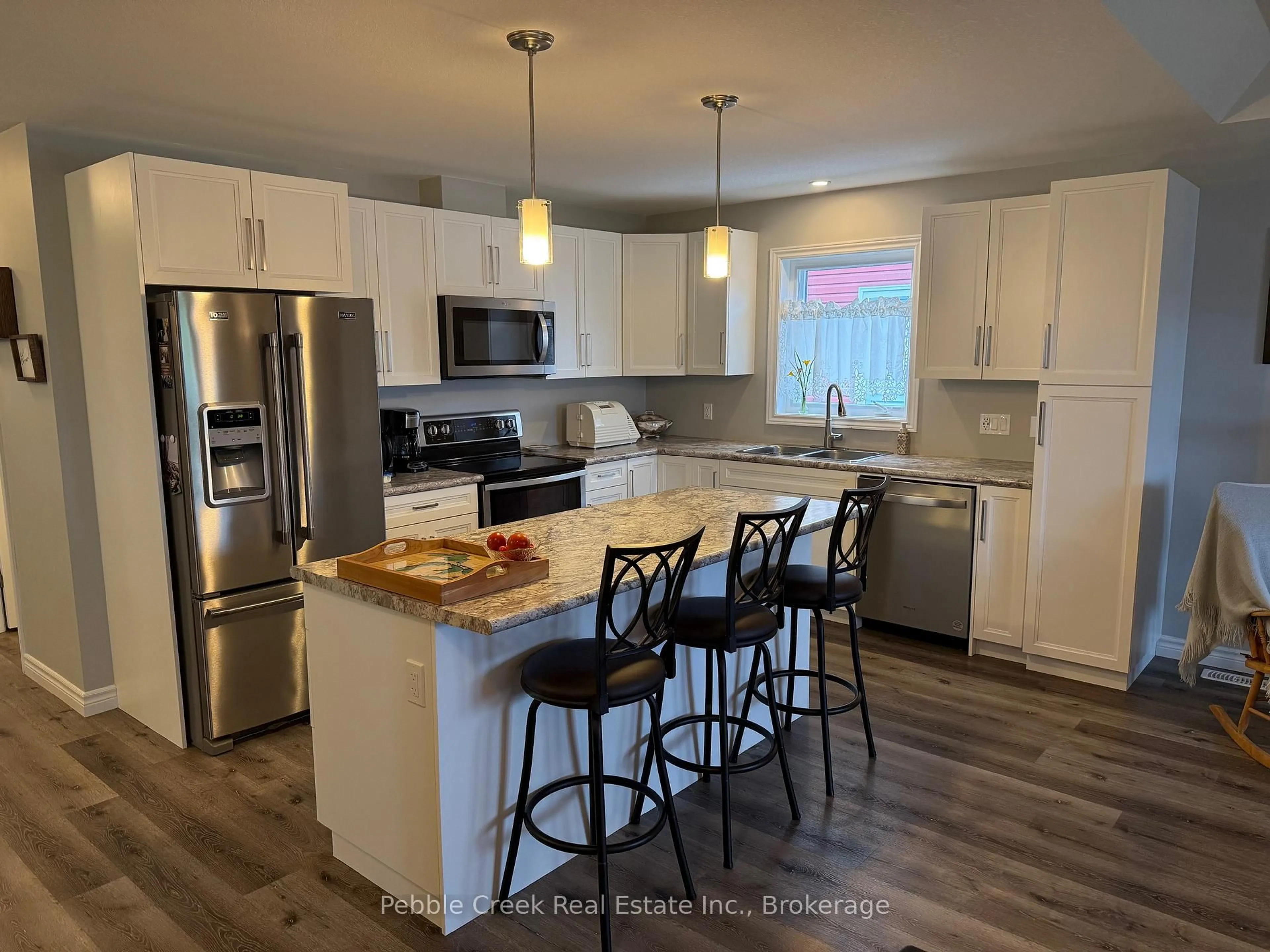 Open concept kitchen, unknown for 86 Huron Heights Dr, Ashfield-Colborne-Wawanosh Ontario N7A 0C1