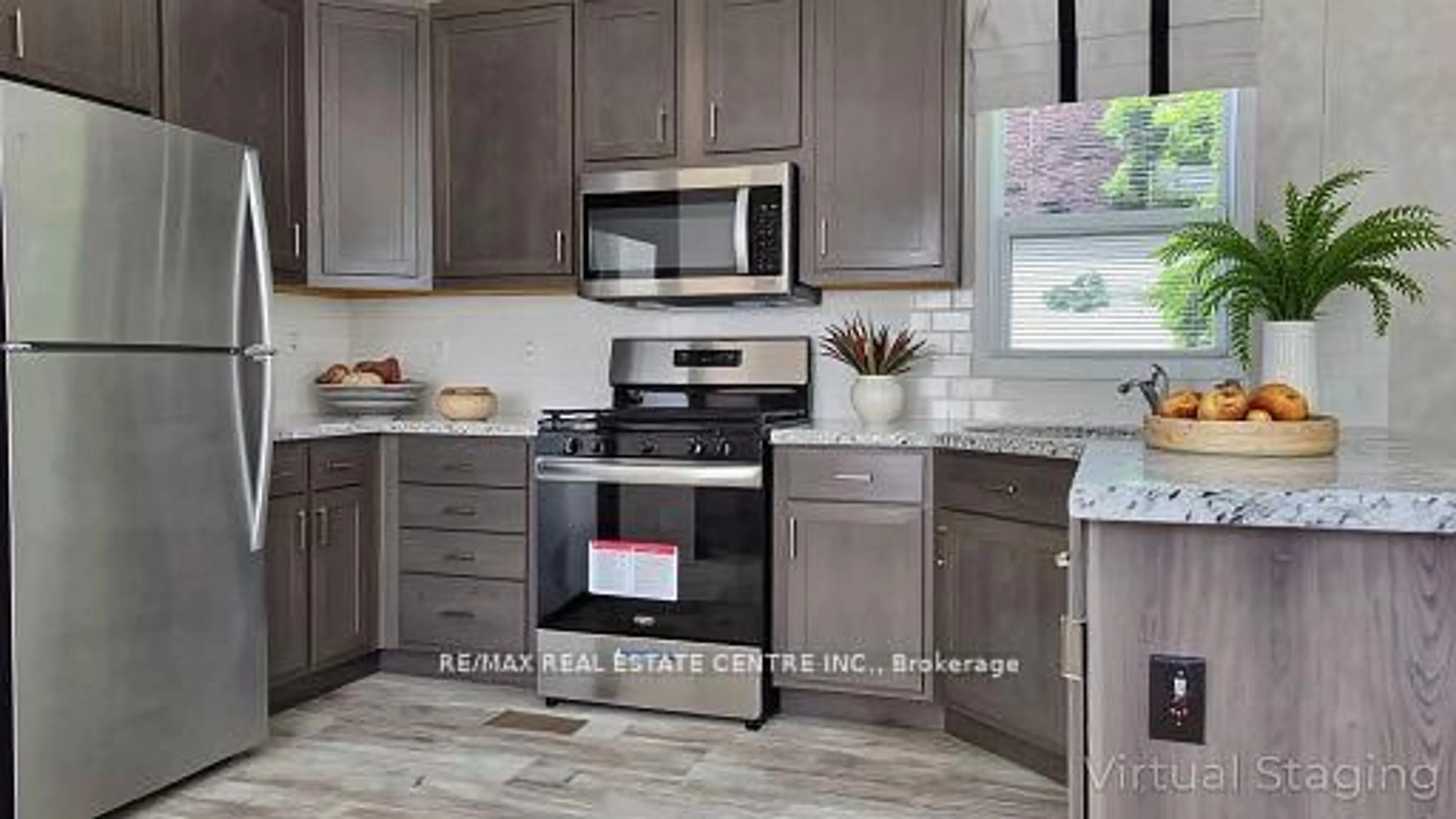 Open concept kitchen, ceramic/tile floor for 24 MacPherson Cres, Hamilton Ontario N0B 2J0