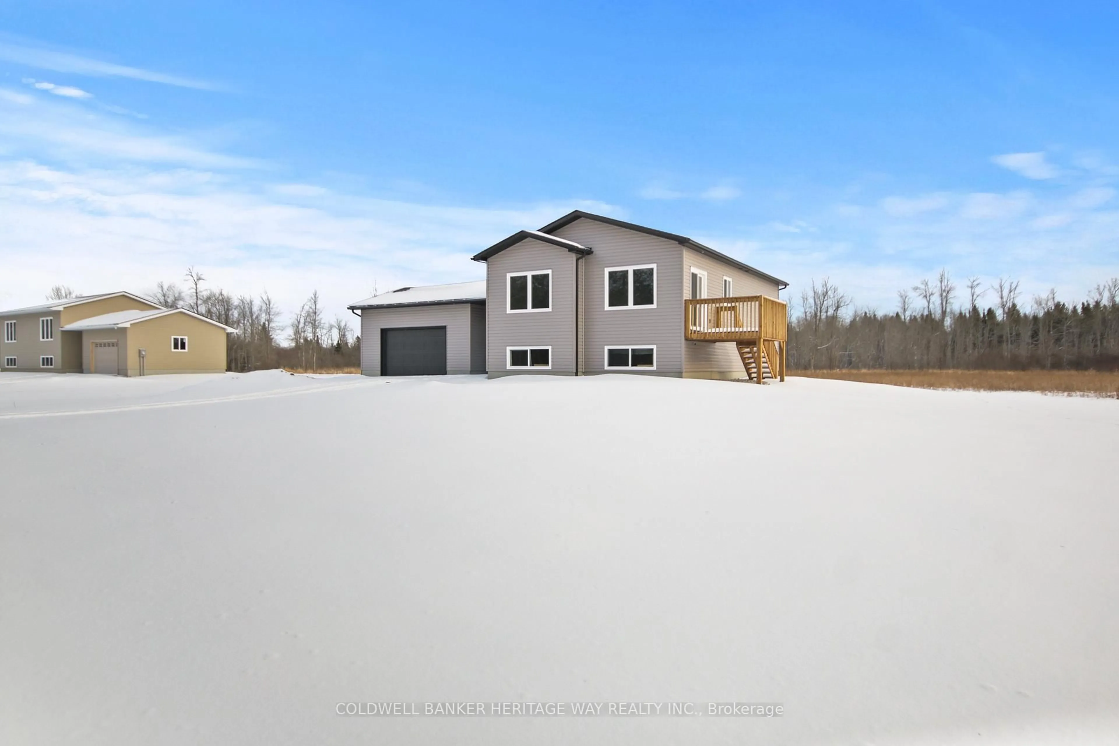 Home with vinyl exterior material, unknown for 2445 Drummond Conc 7 Rd, Perth Ontario K7H 0L8