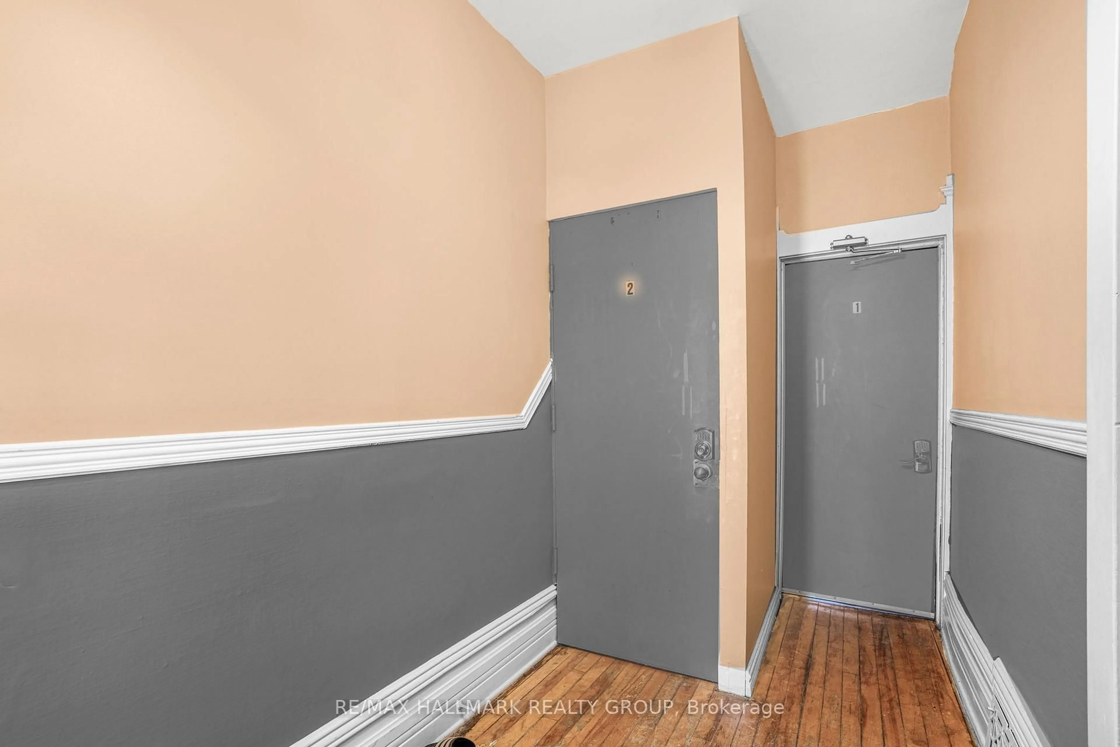 Unknown for 48 LOUISA St, Ottawa Ontario K1R 6Y8