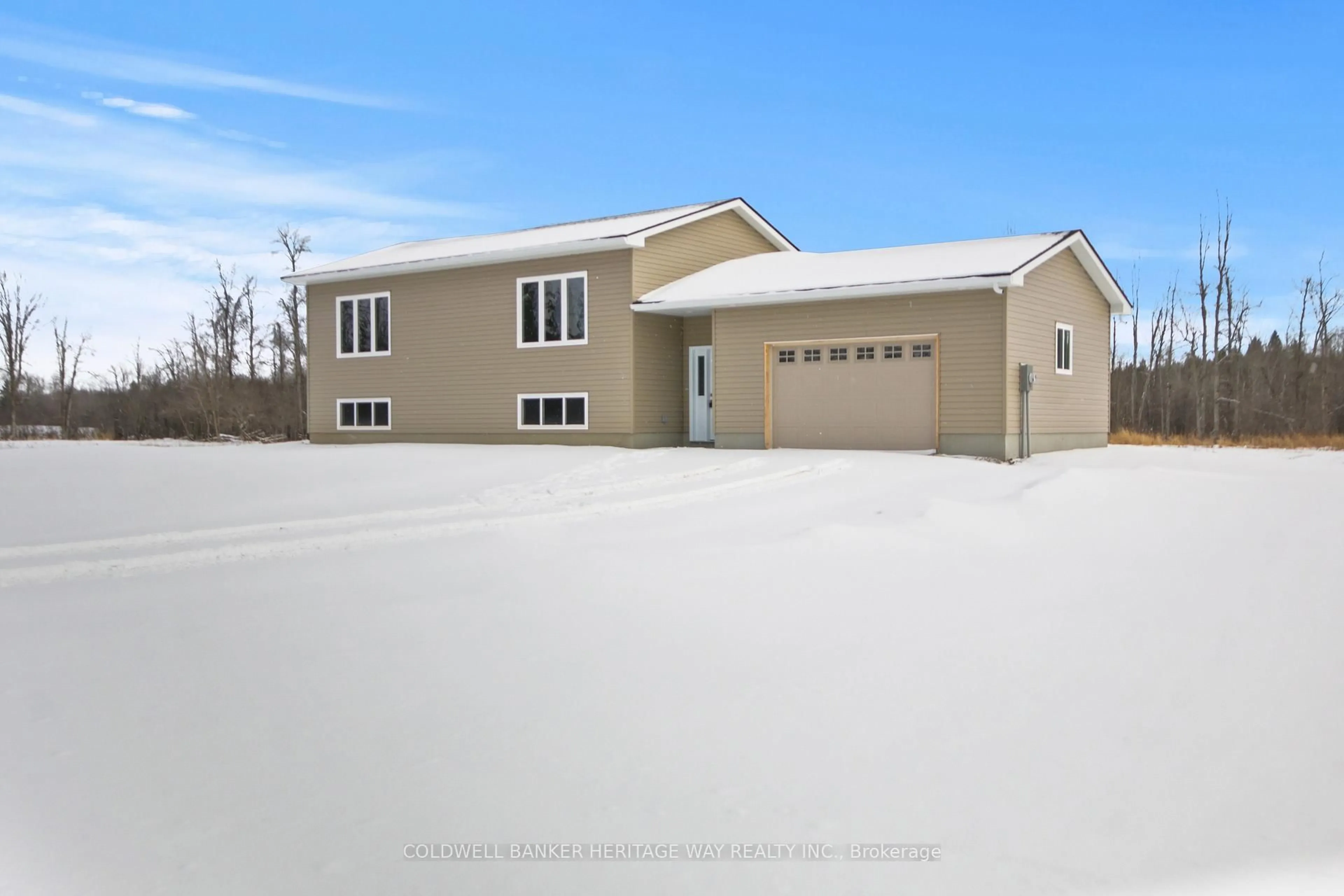 Home with vinyl exterior material, unknown for 2435 Drummond Conc 7 Rd, Perth Ontario K7H 0L8