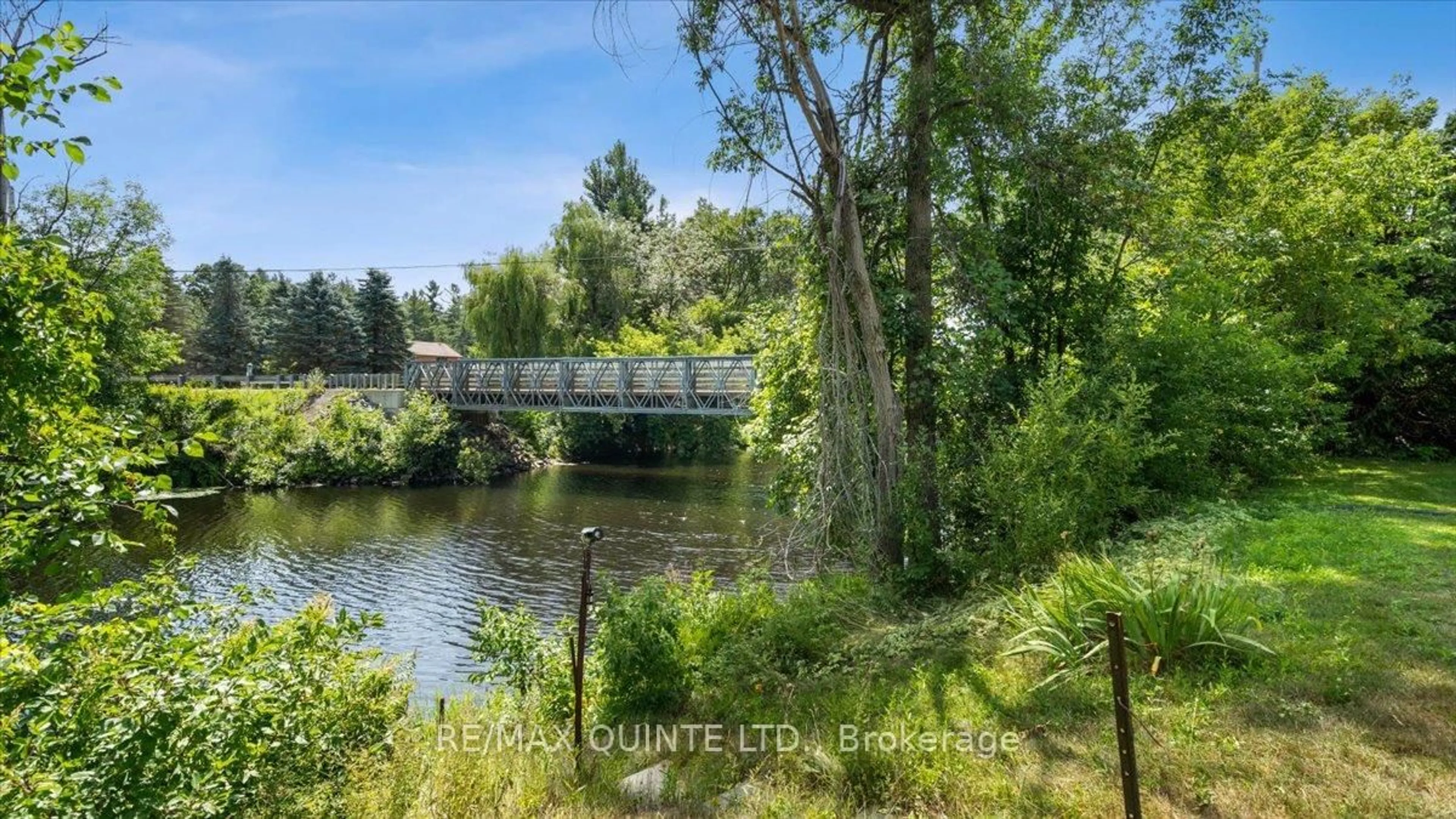 Blurry image for 42 A Hawkins Bay Rd, Tweed Ontario K0K 3J0