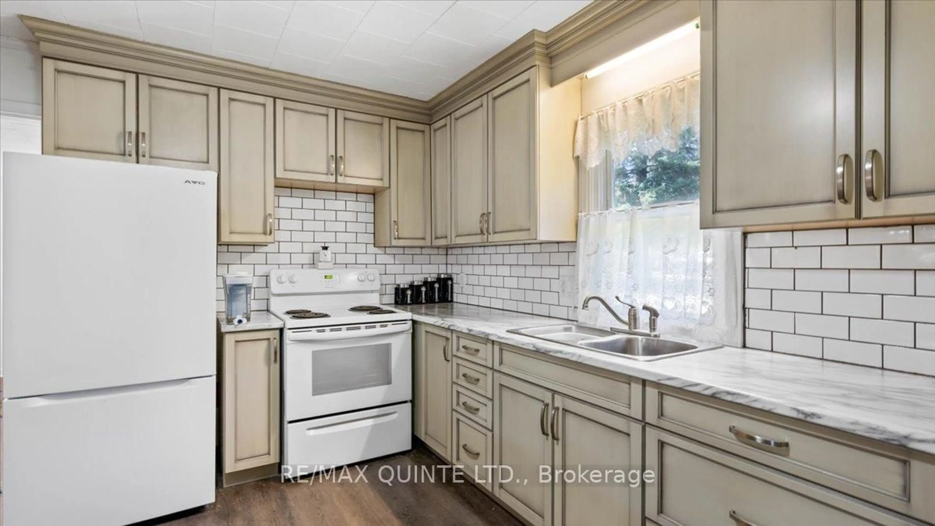 Standard kitchen, ceramic/tile floor for 42 A Hawkins Bay Rd, Tweed Ontario K0K 3J0