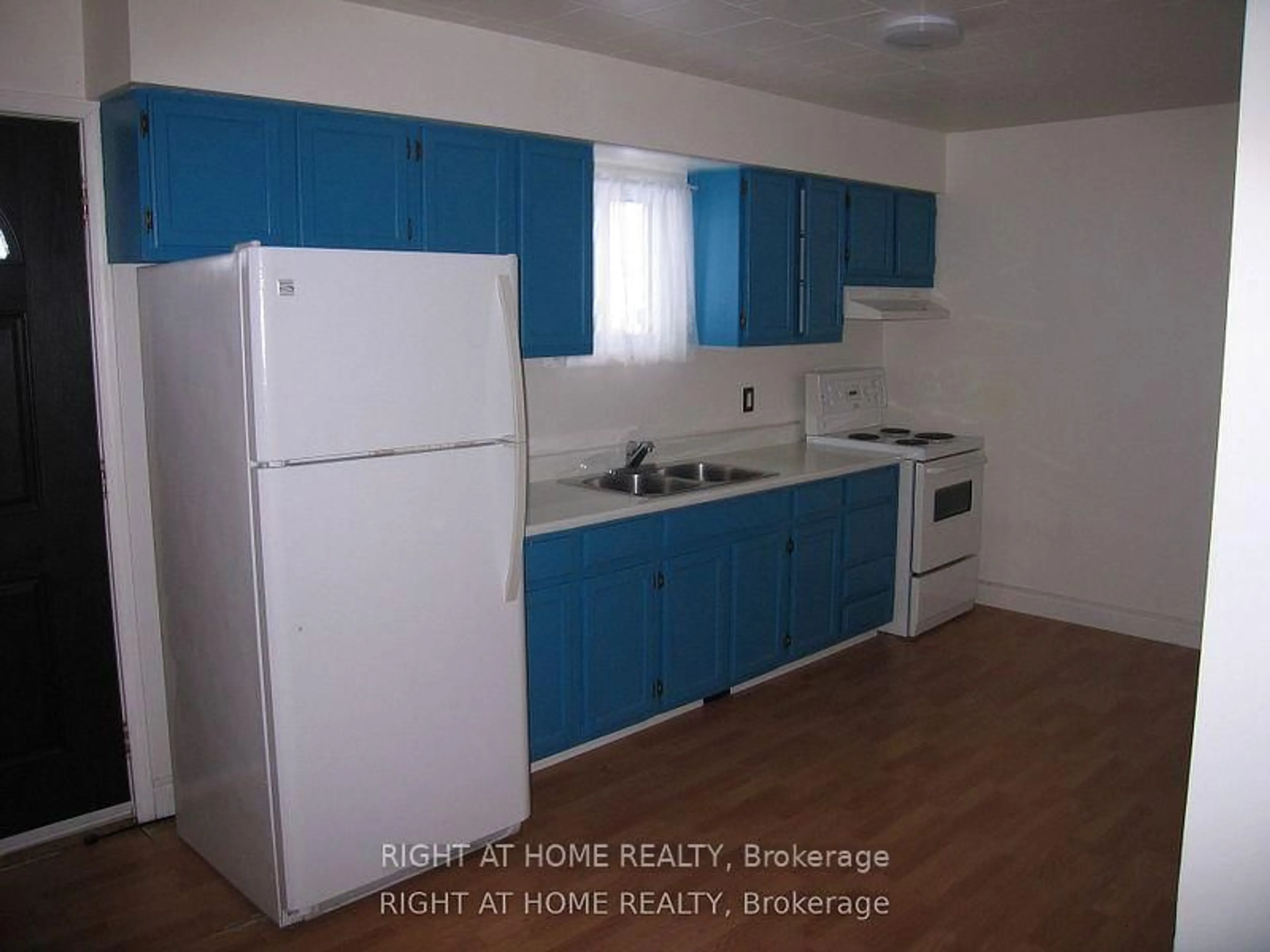 Standard kitchen, unknown for 118 Kenogami Rd, Greenstone Ontario P0T 2A0