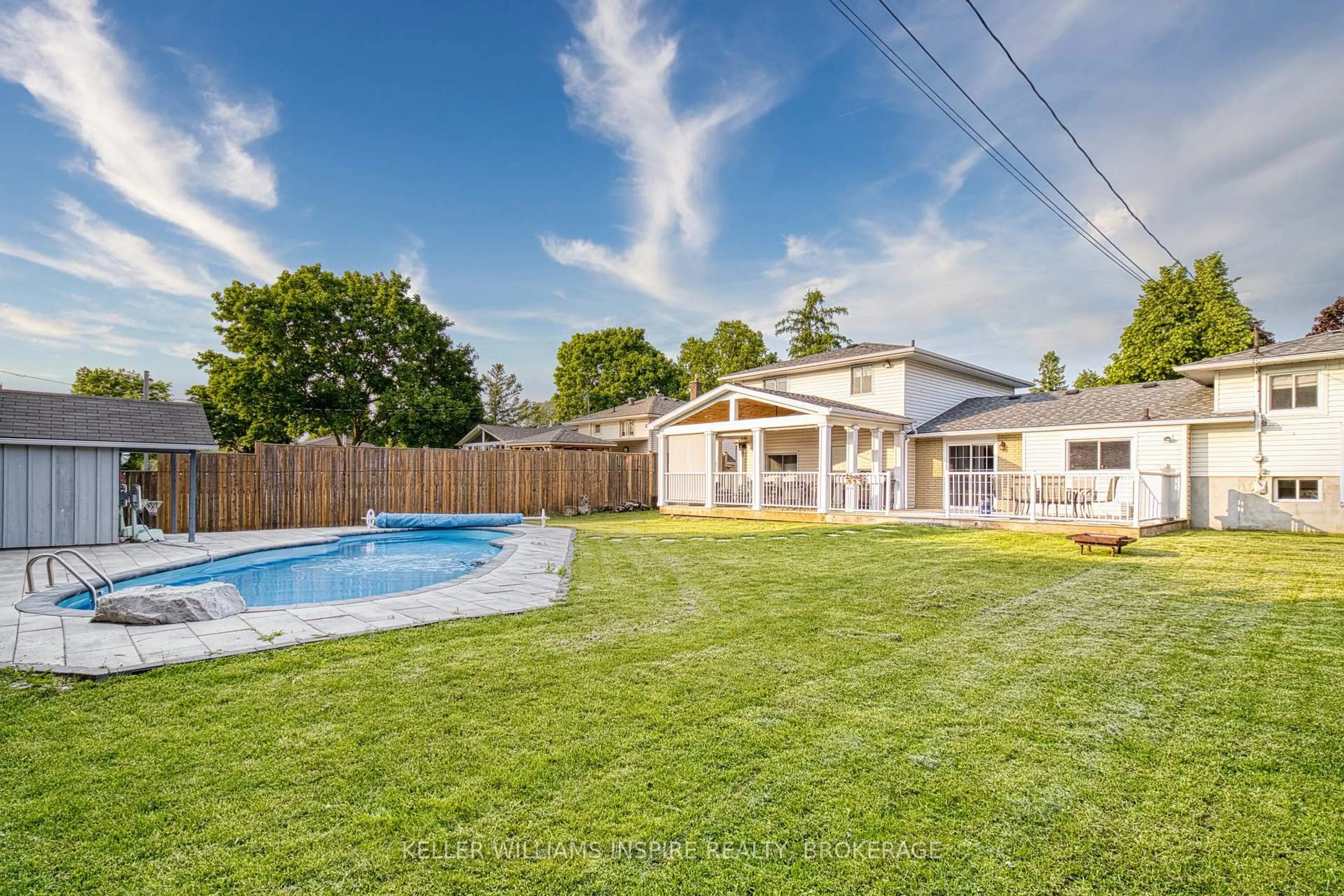 A pic from outside/outdoor area/front of a property/back of a property/a pic from drone, unknown for 87 Jeffrey Dr, Trenton Ontario K8V 5P8