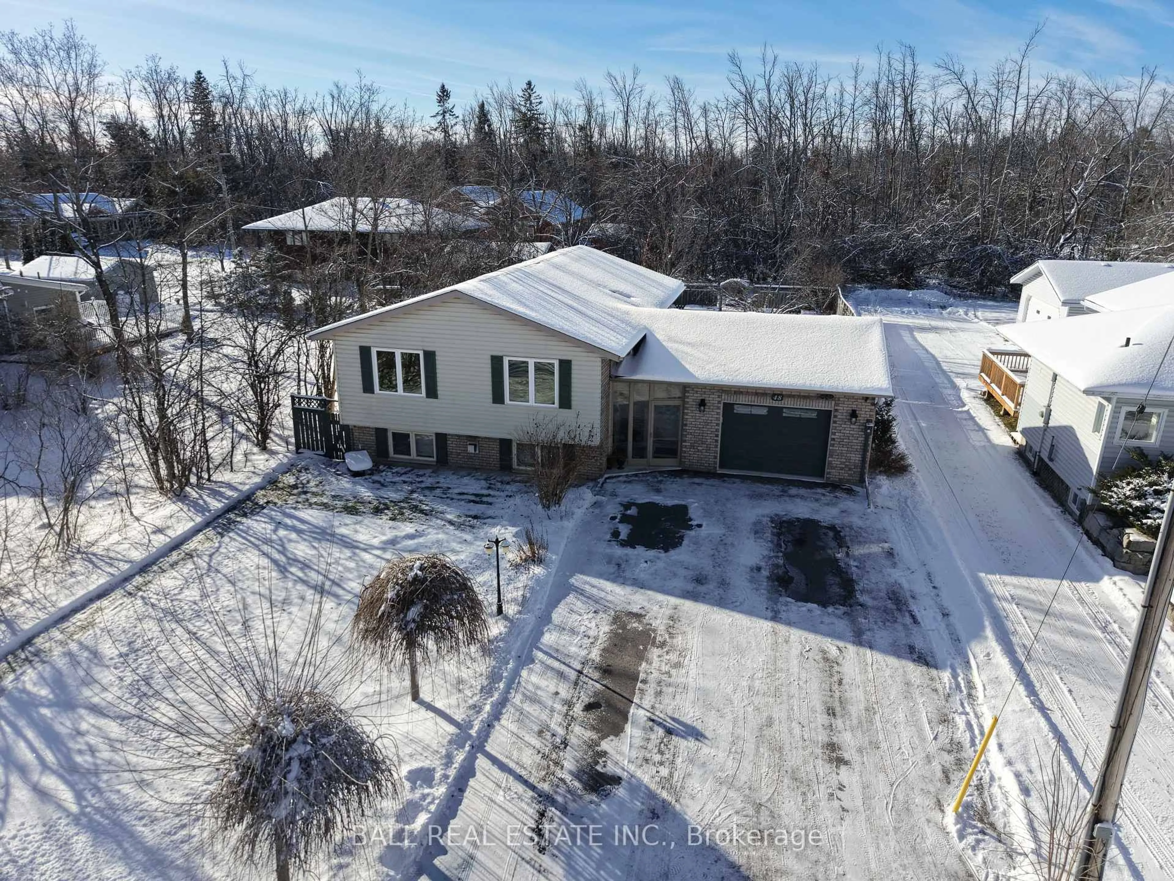 A pic from outside/outdoor area/front of a property/back of a property/a pic from drone, unknown for 48 Head St, Kawartha Lakes Ontario K0M 1A0