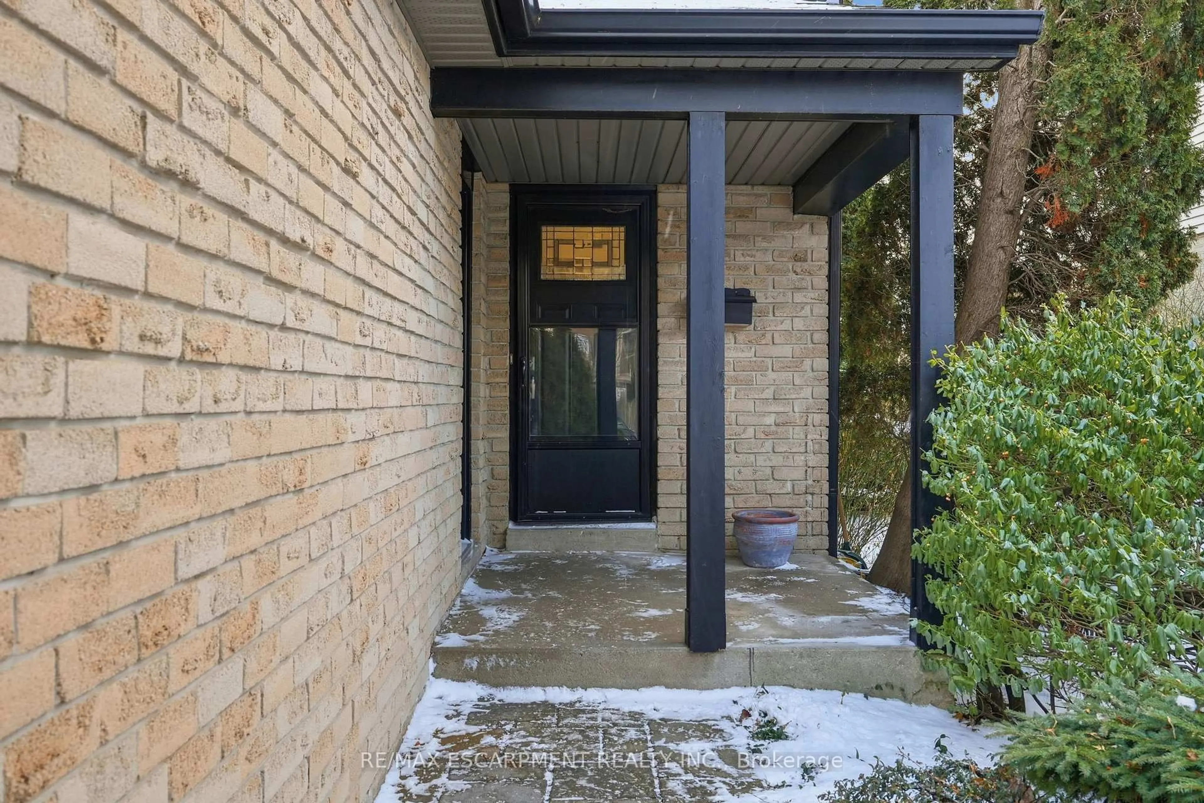 Unknown for 55 Ventura Dr, Hamilton Ontario L8J 1W5