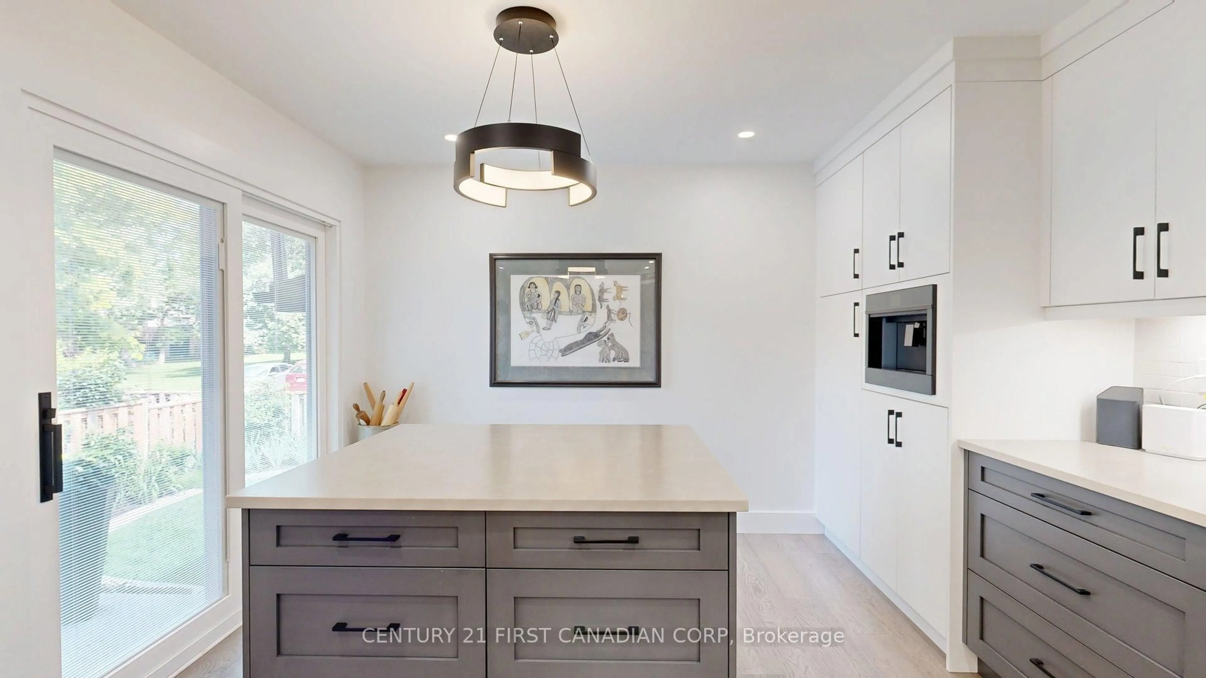 Contemporary kitchen, ceramic/tile floor for 527 TOPPING Lane, London South Ontario N6J 3M8