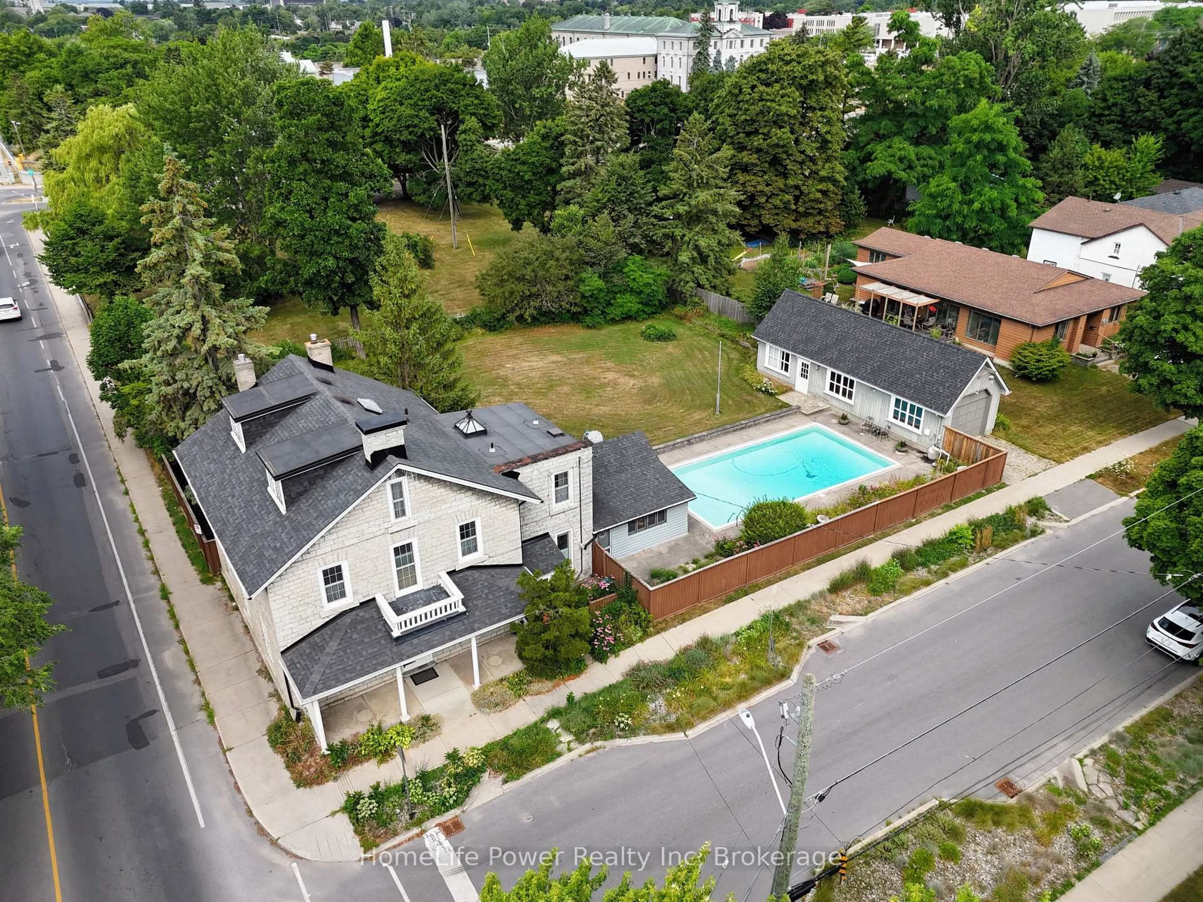 A pic from outside/outdoor area/front of a property/back of a property/a pic from drone, unknown for 2 Alwington Ave, Kingston Ontario K7L 4R3