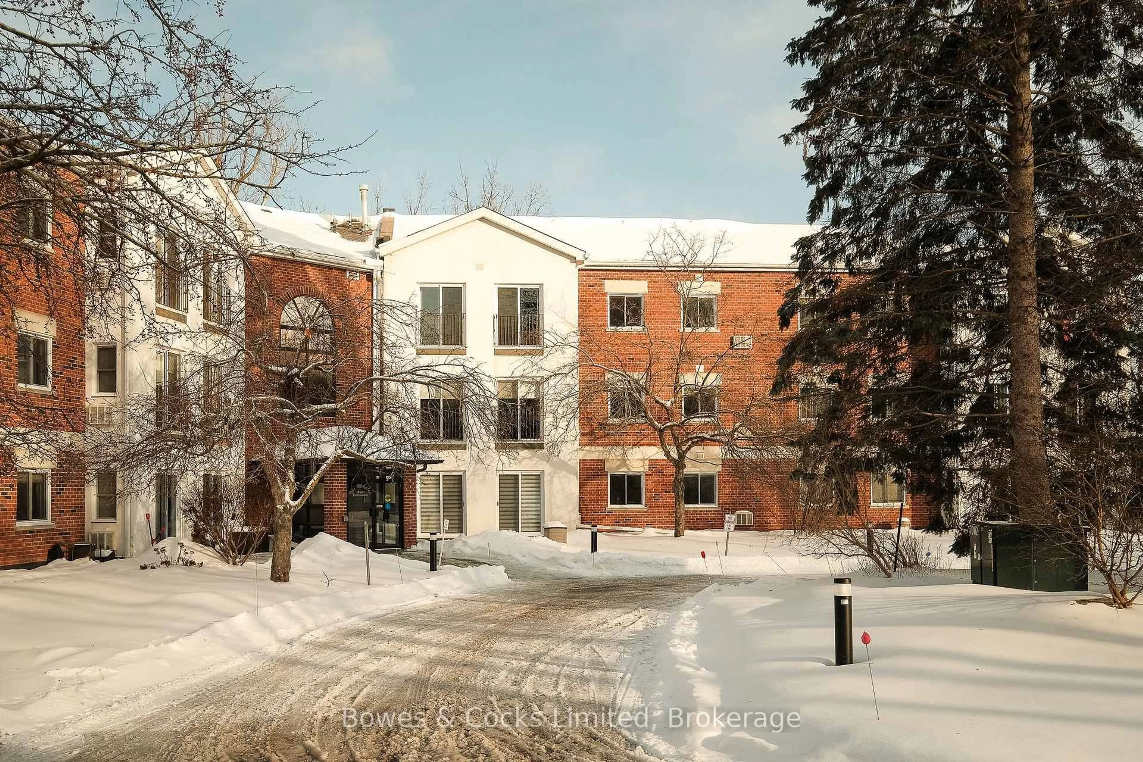 Unknown for 1111 Water St #310, Peterborough Ontario K9H 3P7