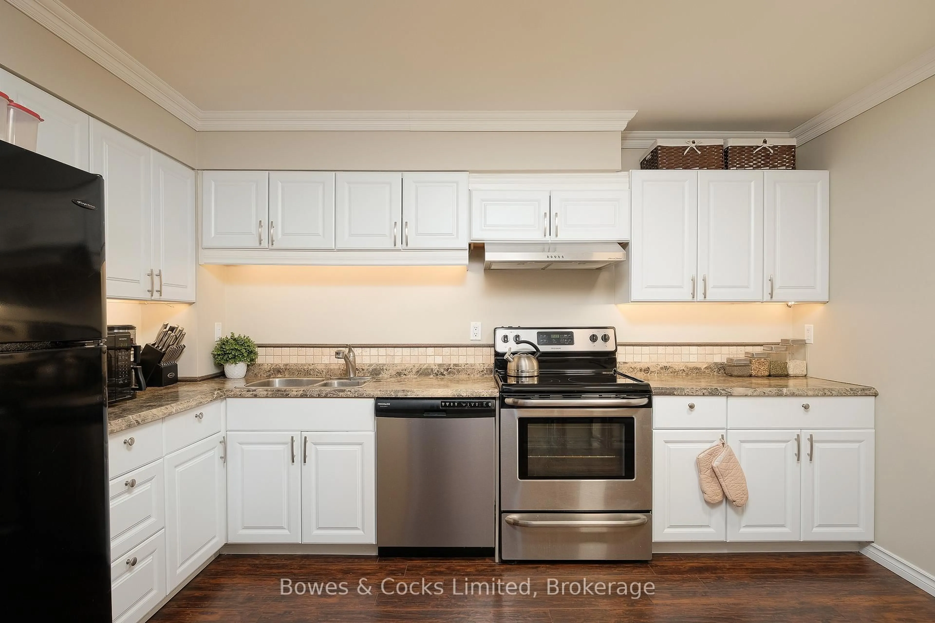 Open concept kitchen, unknown for 1111 Water St #310, Peterborough Ontario K9H 3P7