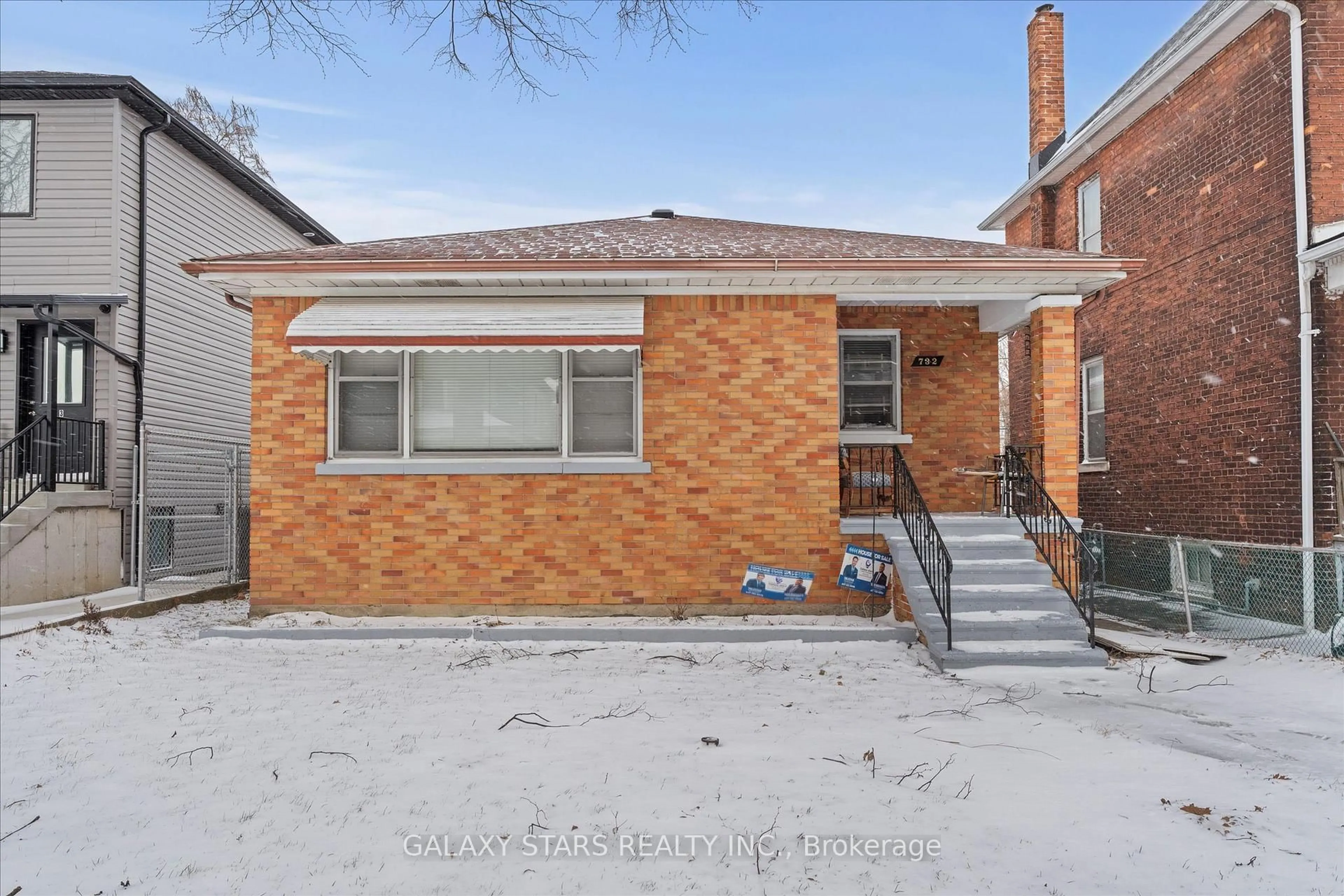 Home with brick exterior material, street for 732 Church St, Windsor Ontario N9A 4T4