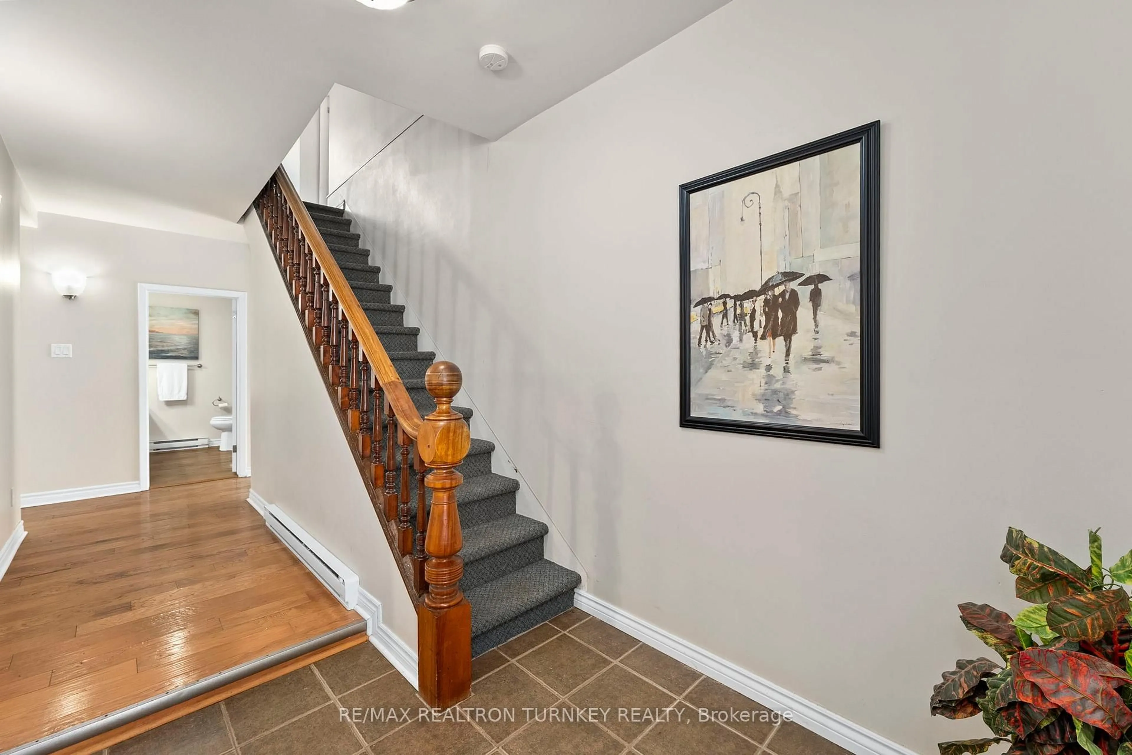 Unknown for 15 North Water St, Kawartha Lakes Ontario K0M 1K0