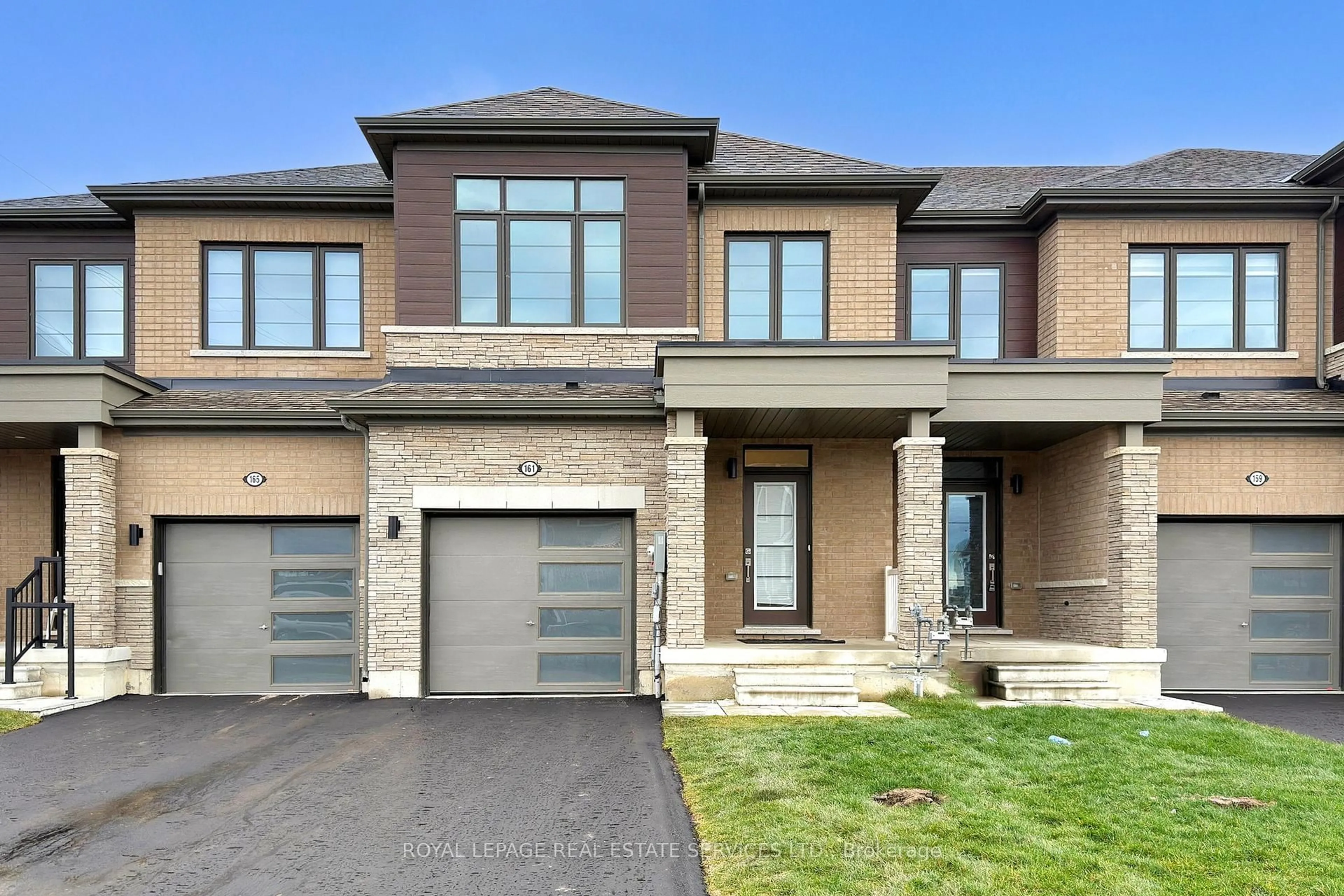 Home with brick exterior material, street for 161 Brighton Lane, Thorold Ontario L2V 0N7