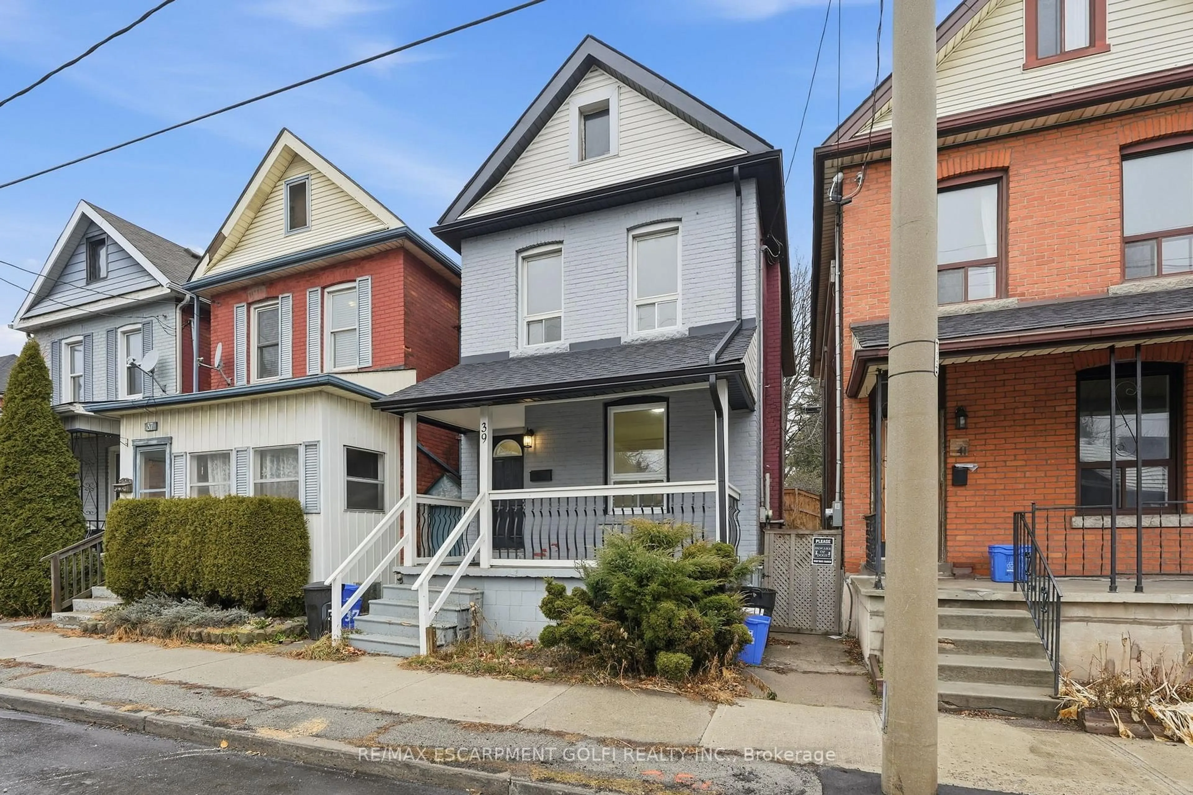 Unknown for 39 Burlington St, Hamilton Ontario L8L 4G3