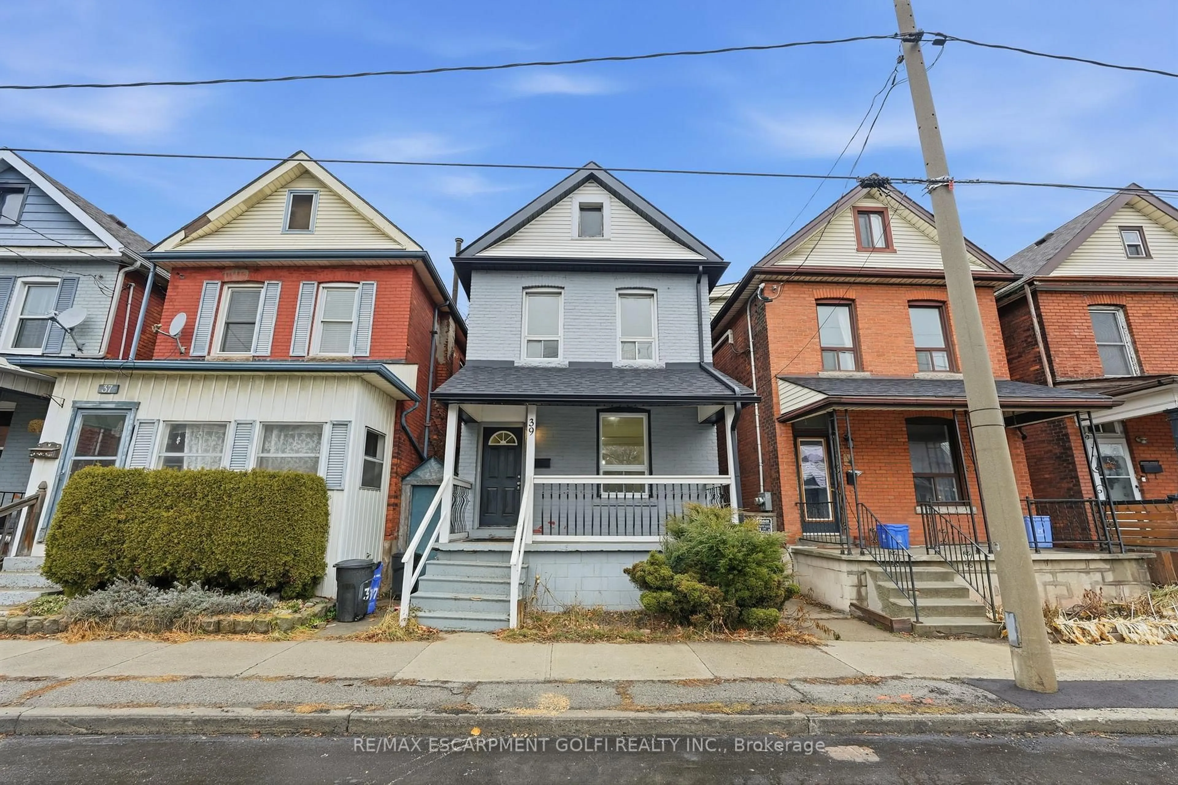 Unknown for 39 Burlington St, Hamilton Ontario L8L 4G3