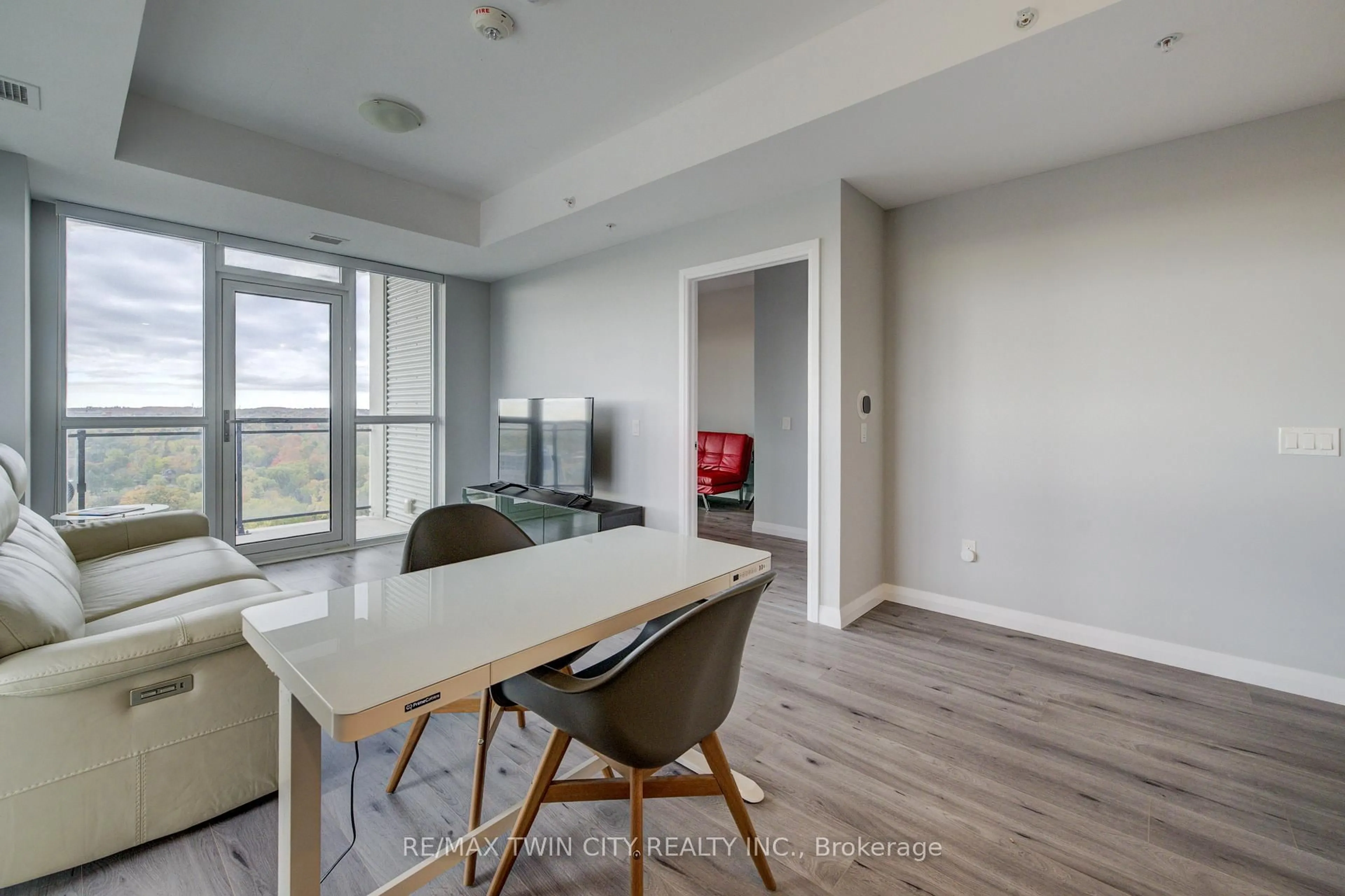 A pic of a room for 60 Charles St #1805, Kitchener Ontario N2G 0C9