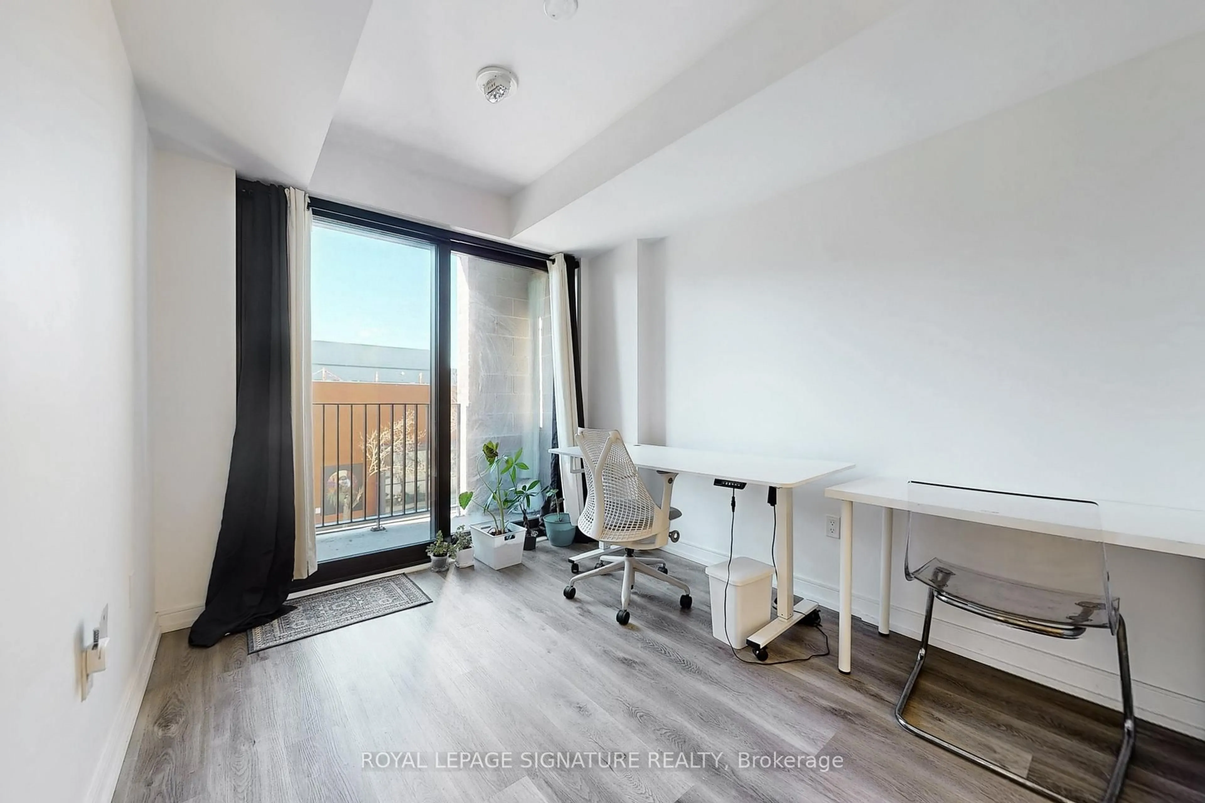 A pic of a room for 1 Jarvis St #315, Hamilton Ontario L8R 0A8