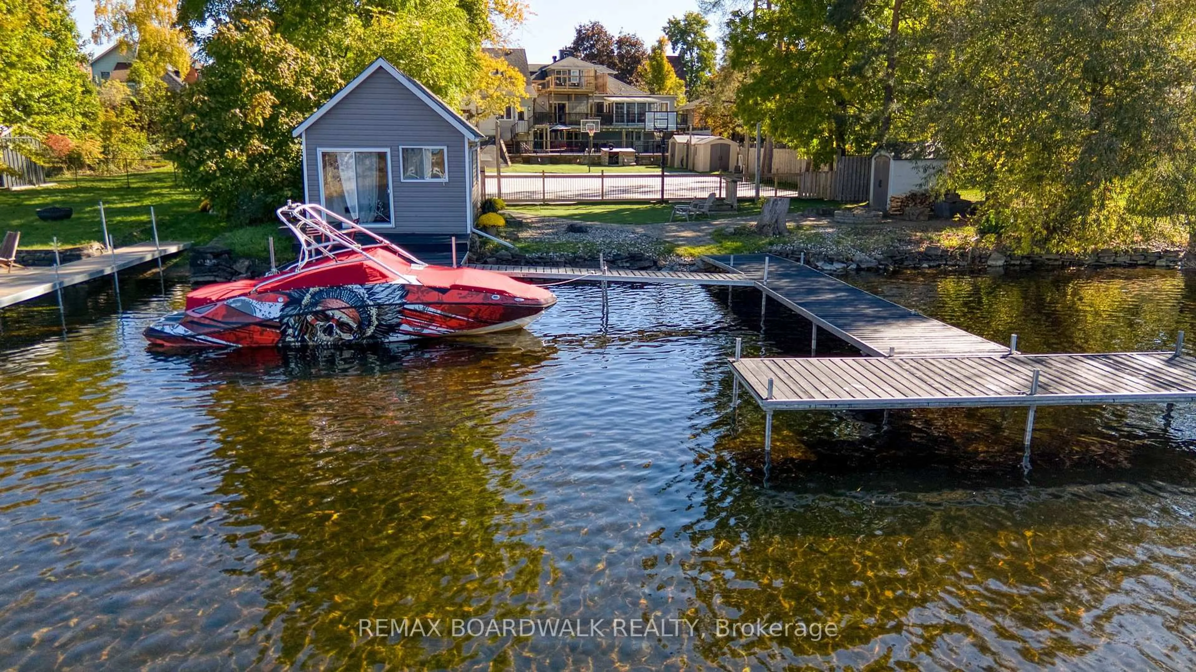 A pic from outside/outdoor area/front of a property/back of a property/a pic from drone, water/lake/river/ocean view for 27 Allan St, Carleton Place Ontario K7C 1T1