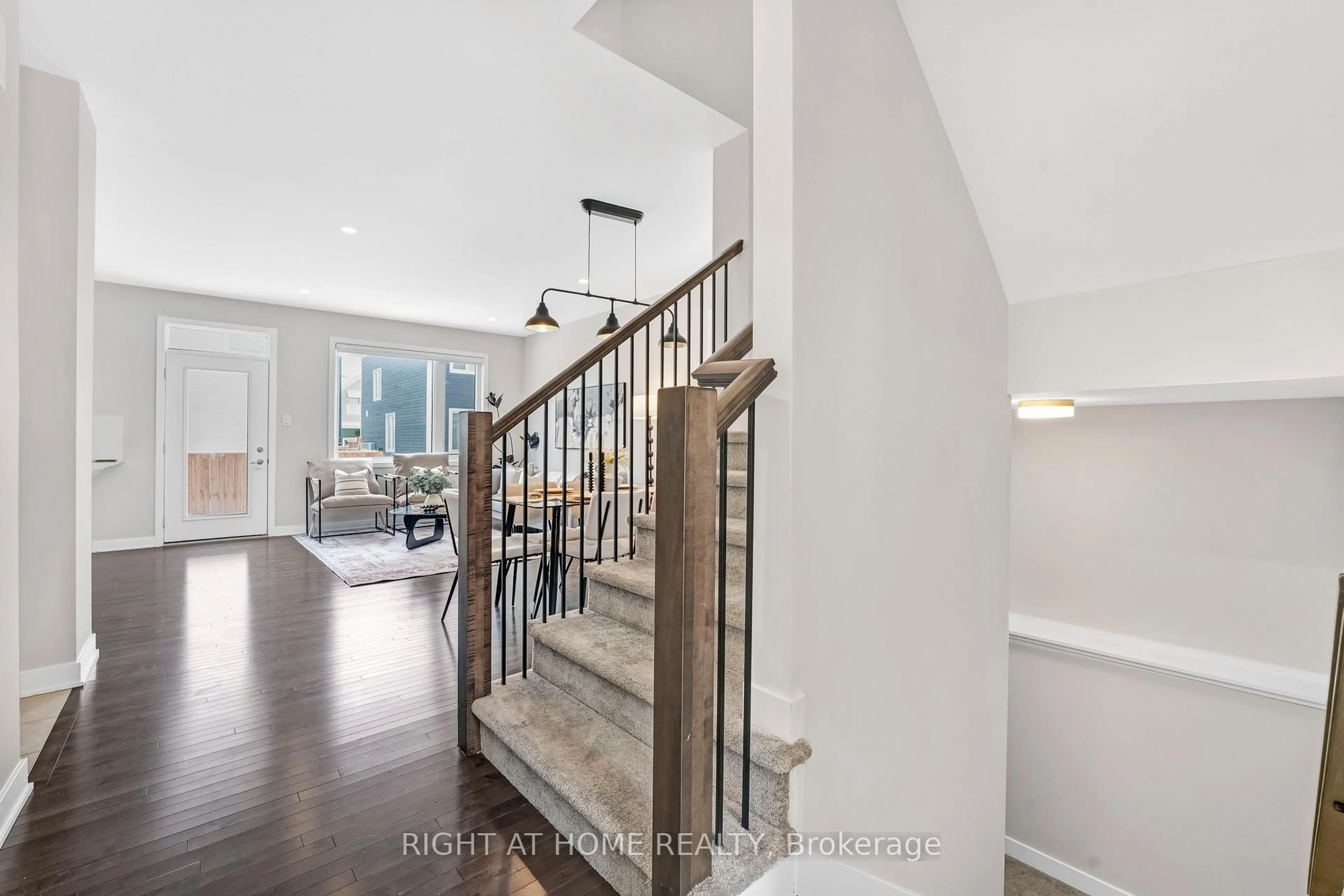 Unknown for 30 Chasing Grve, Richmond Ontario K0A 2Z0