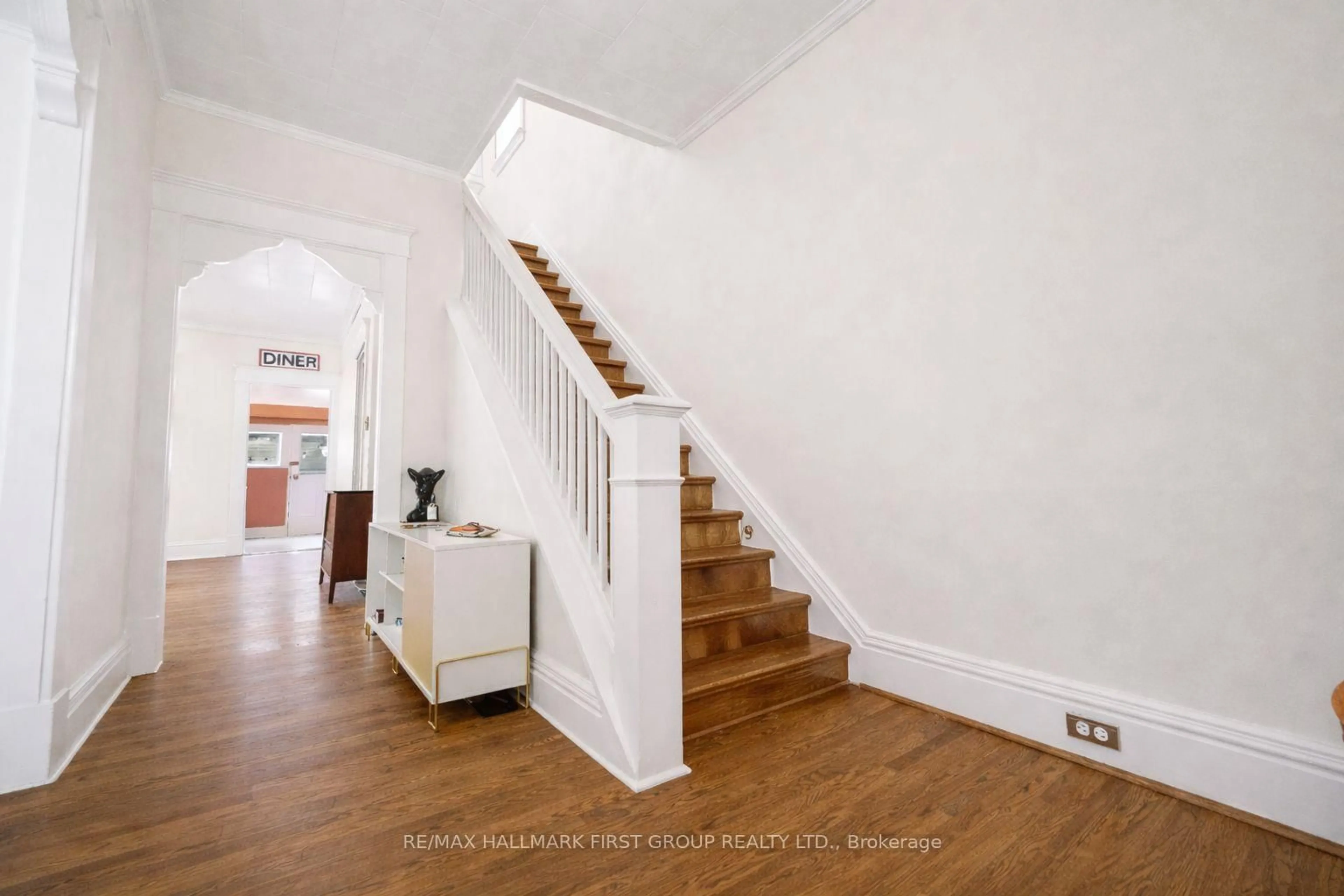 Unknown for 168 Adeline St, Peterborough Ontario K9J 5E3