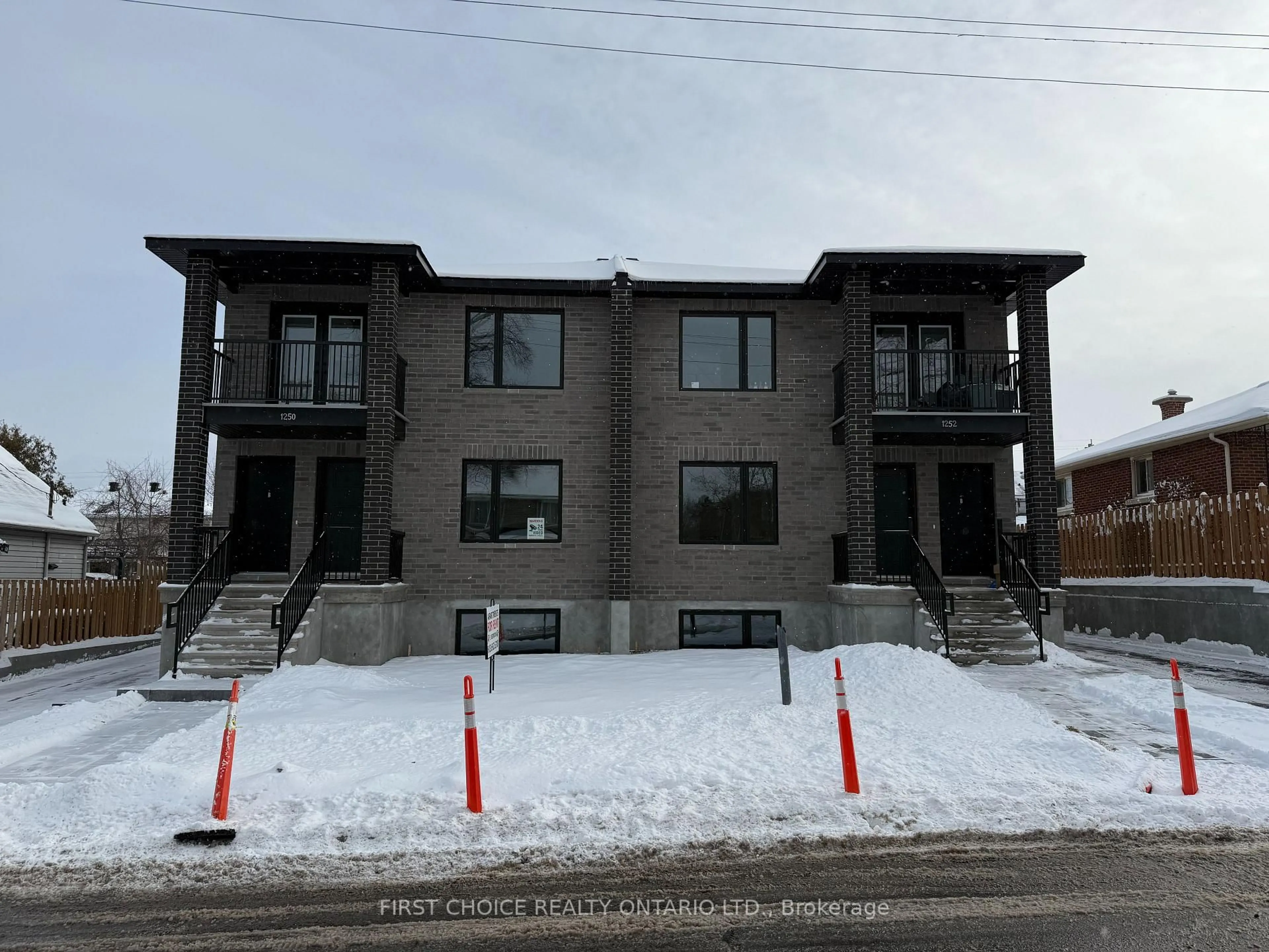 Unknown for 1250 Trenton Ave, Ottawa Ontario K1Z 8J9