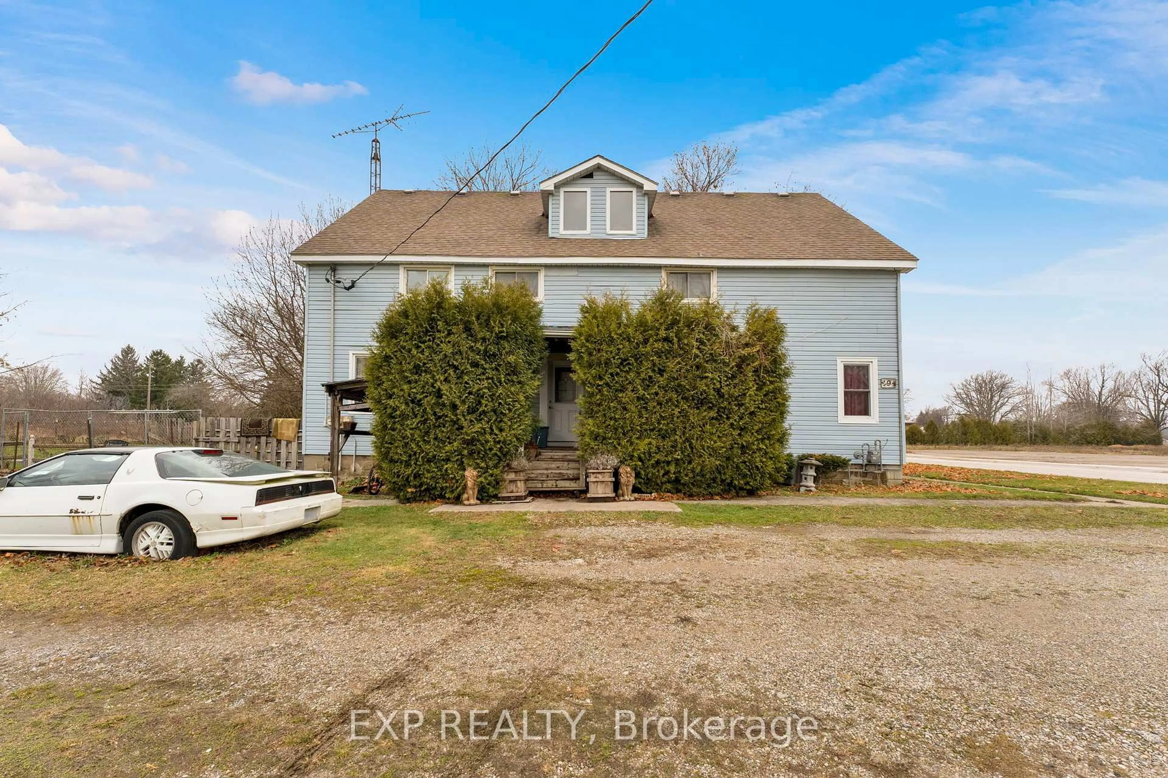 A pic from outside/outdoor area/front of a property/back of a property/a pic from drone, building for 194 Furnival Rd, West Elgin Ontario N0L 2C0