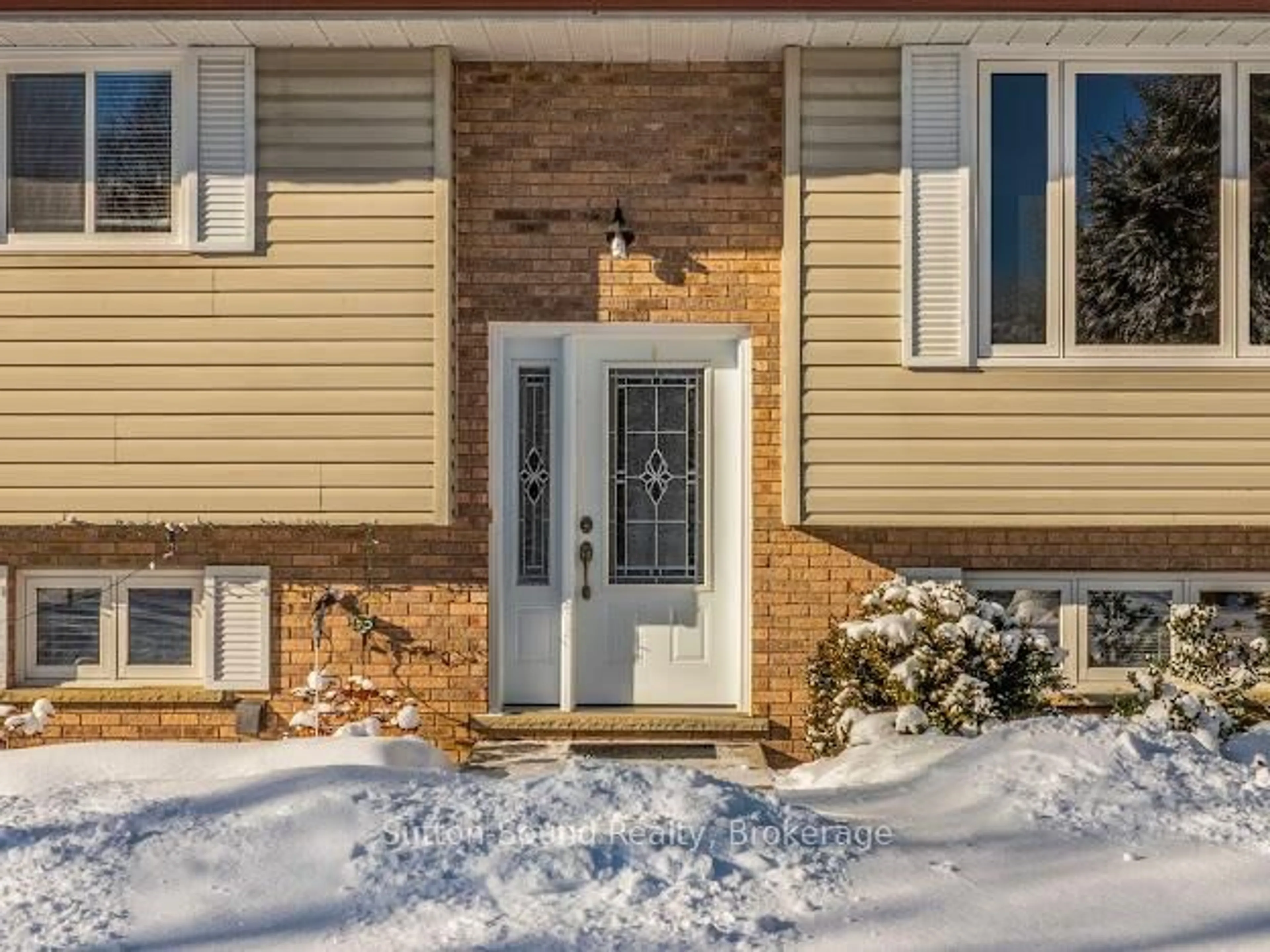 Indoor entryway for 240135 Wilcox Sdrd, Georgian Bluffs Ontario N4K 5N7