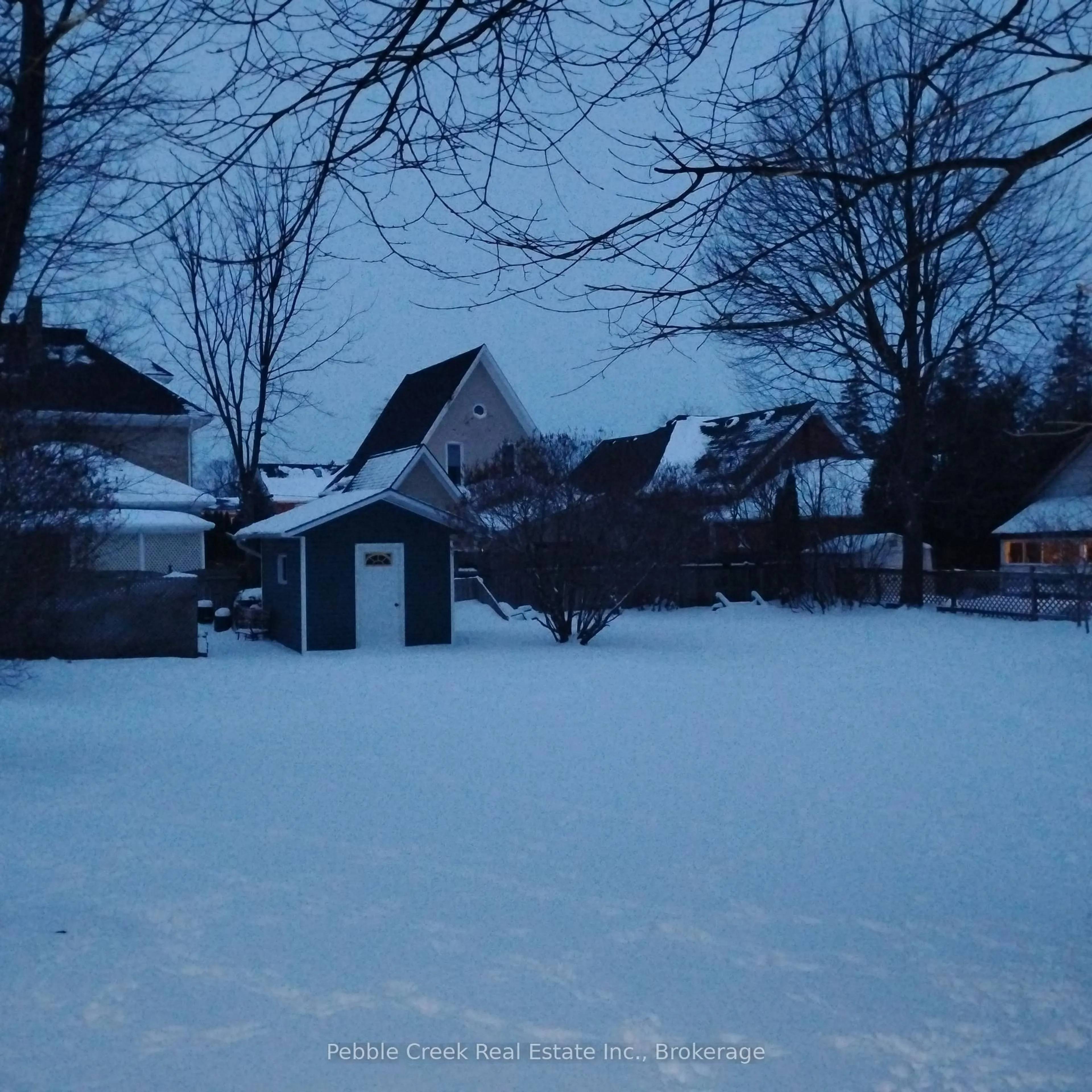 Blurry image for 59 North St, Goderich Ontario N7A 2T5