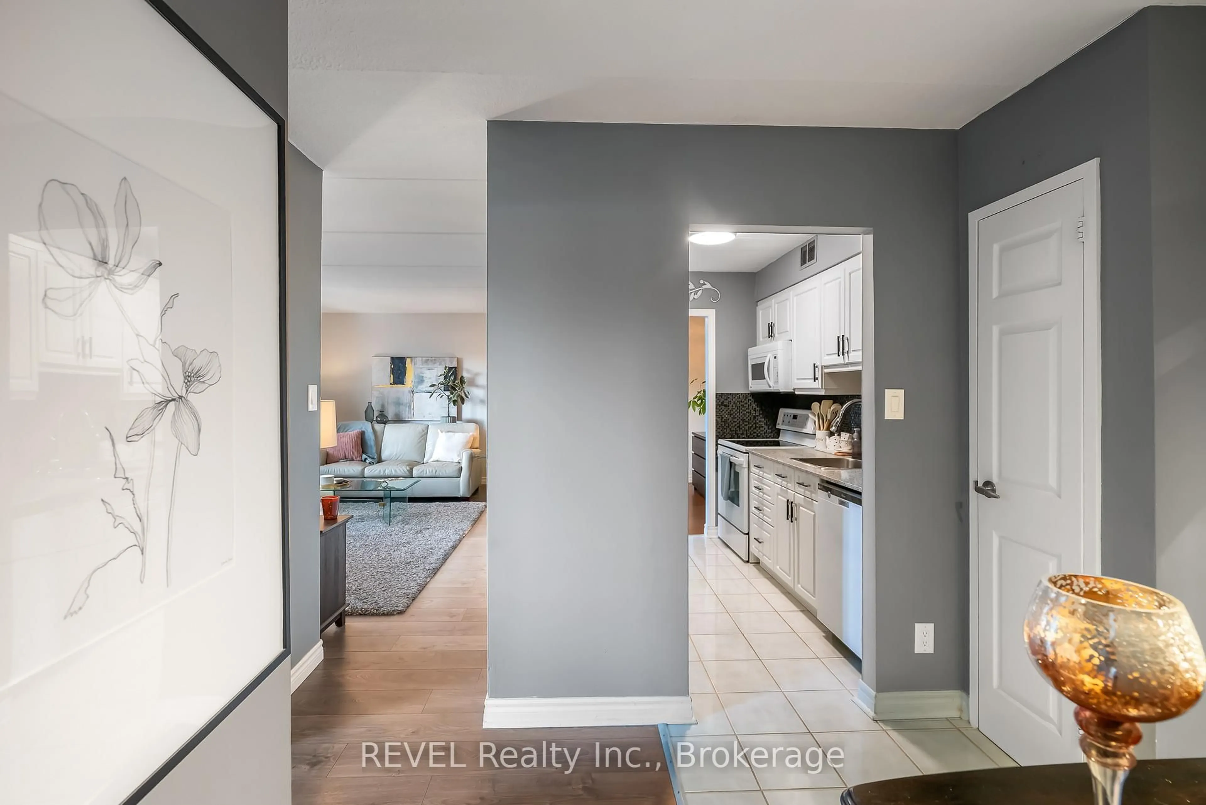 Unknown for 198 Scott St #421, St. Catharines Ontario L2N 5T3