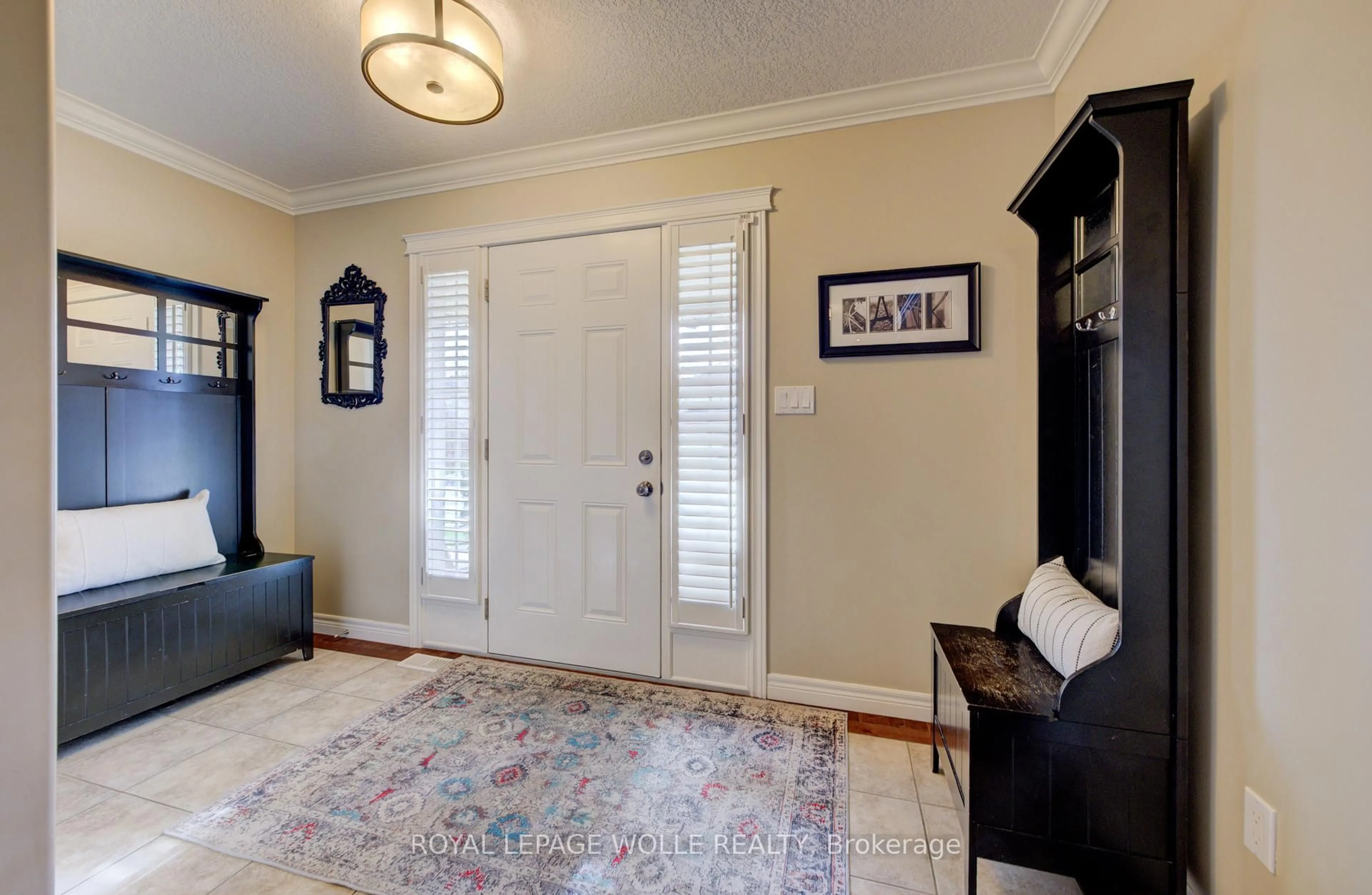 Indoor entryway for 194 Brookmead St, Woolwich Ontario N3B 3N8